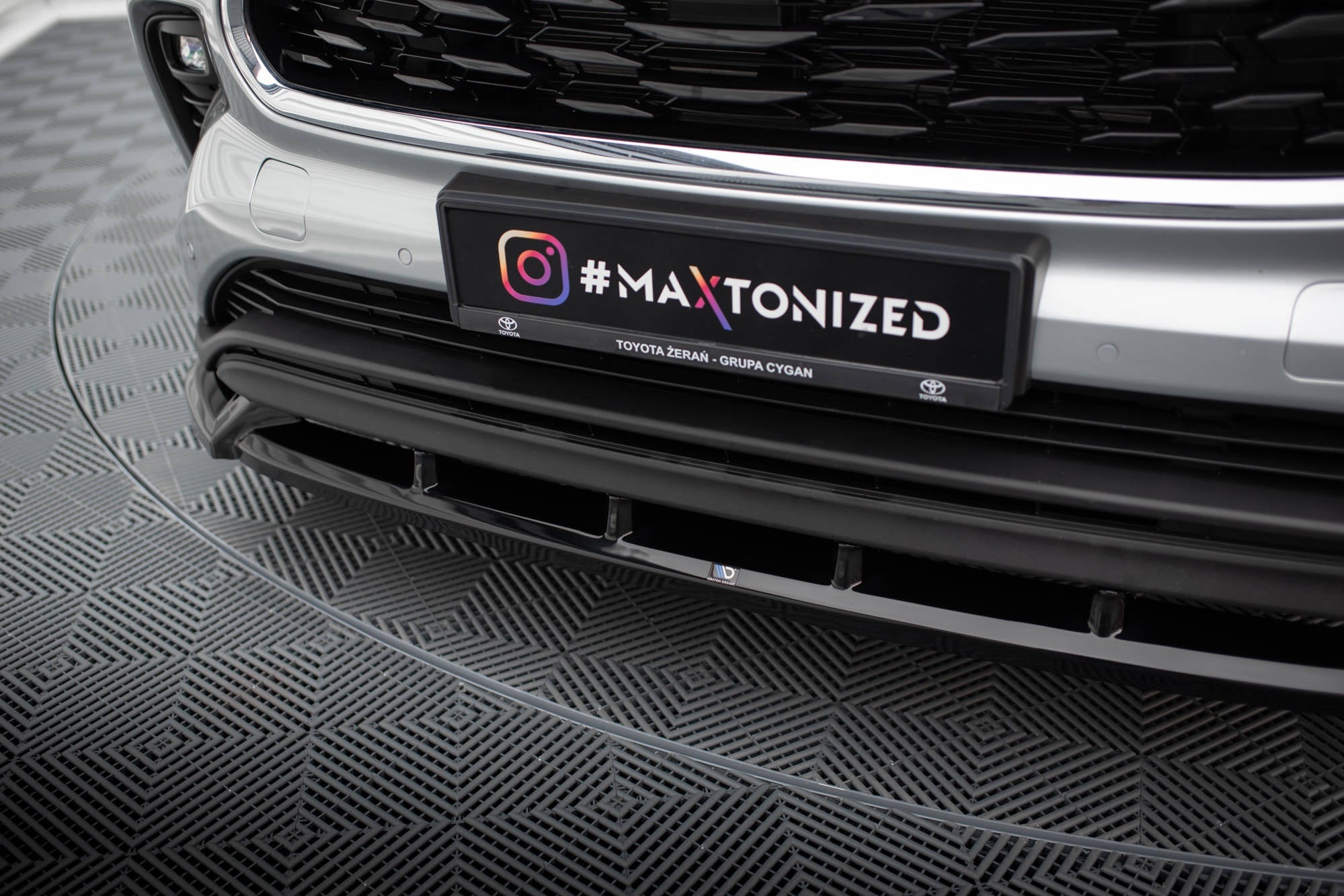 Prelungire splitter bara fata Toyota Highlander Mk4 2019- v1 - Maxton Design