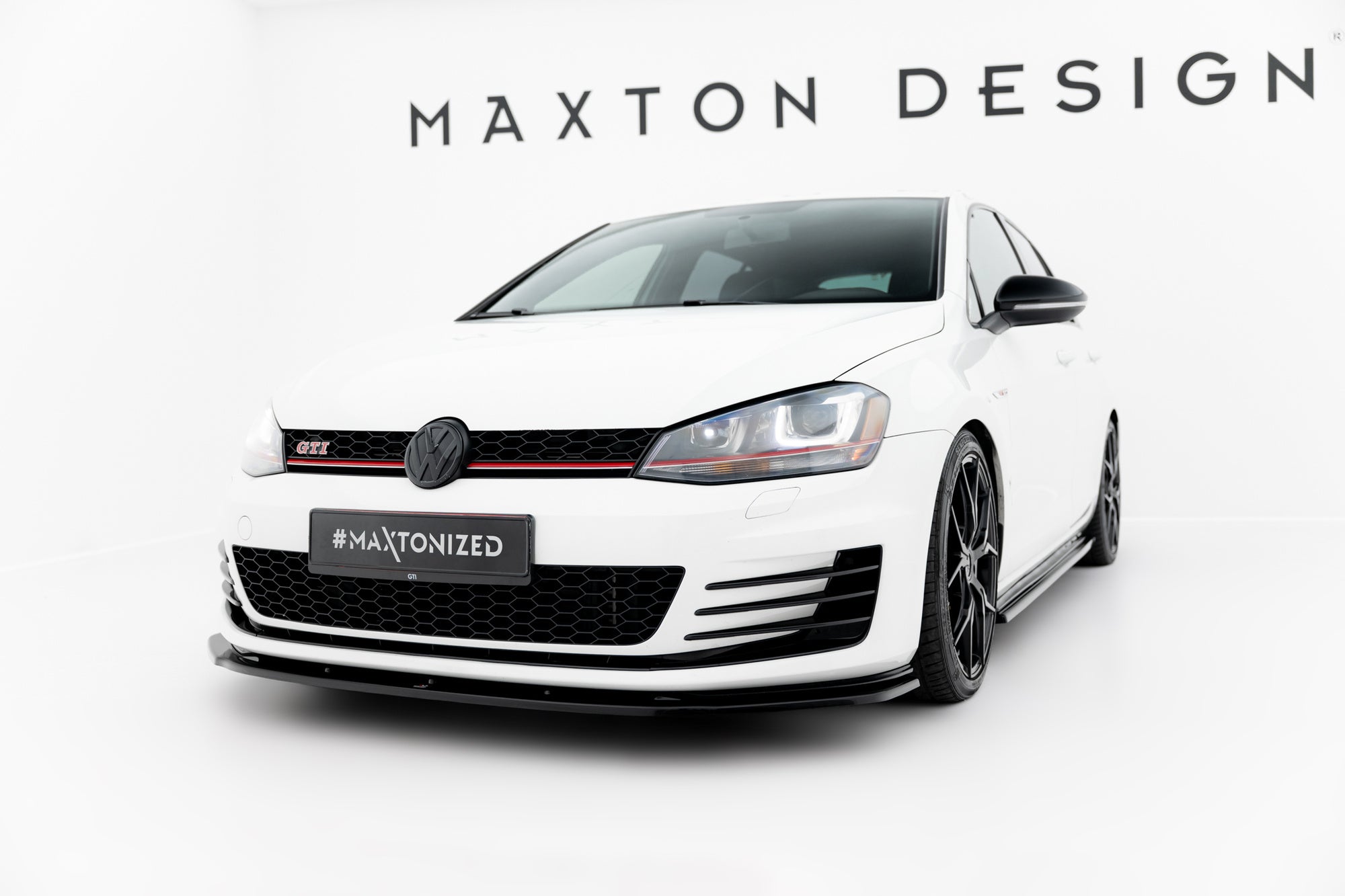 Prelungire splitter bara fata Volkswagen Golf 7 GTI 2012-2017 v4 - Maxton Design
