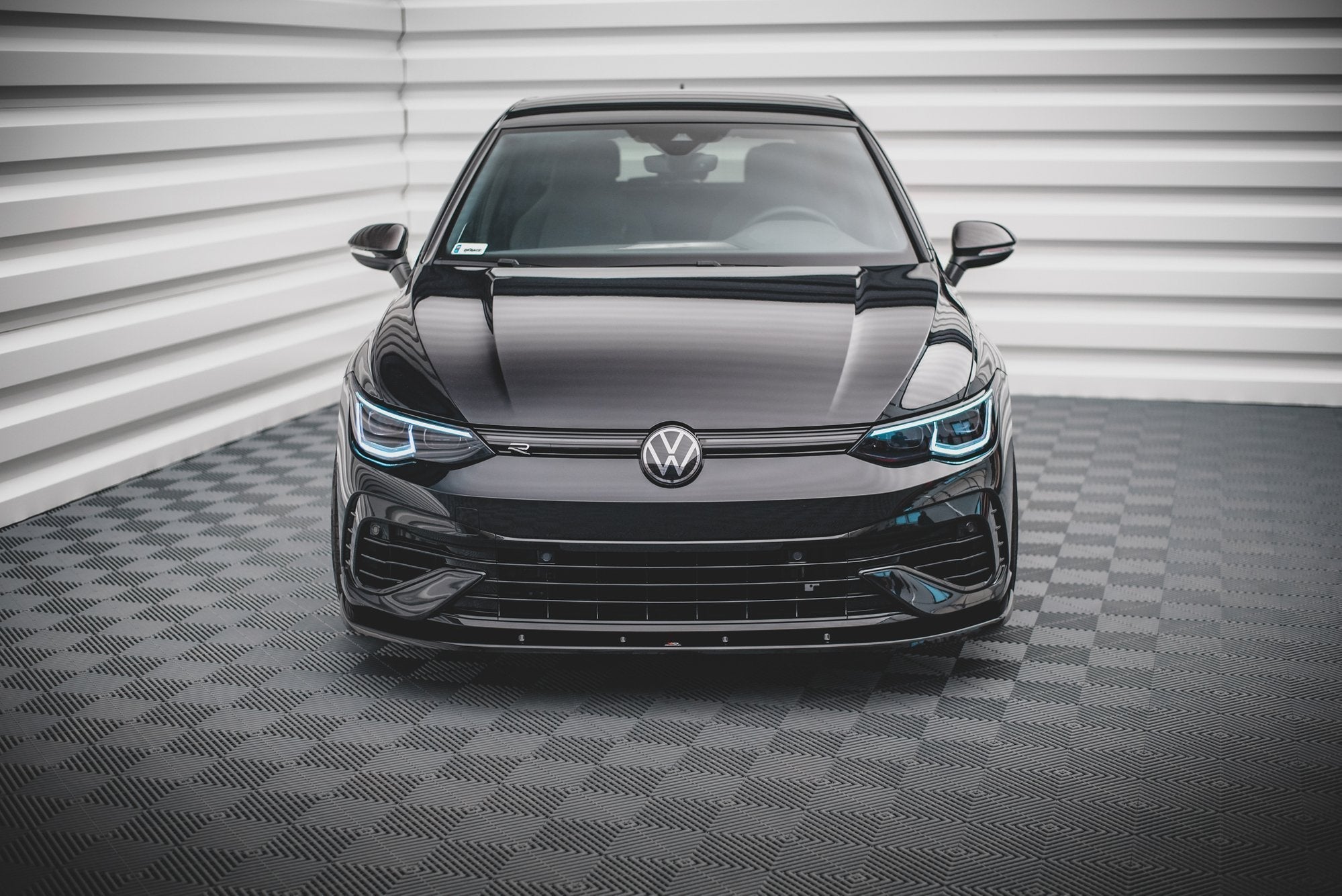 Prelungire splitter bara fata Volkswagen Golf R 8 2020- v19 - Maxton Design