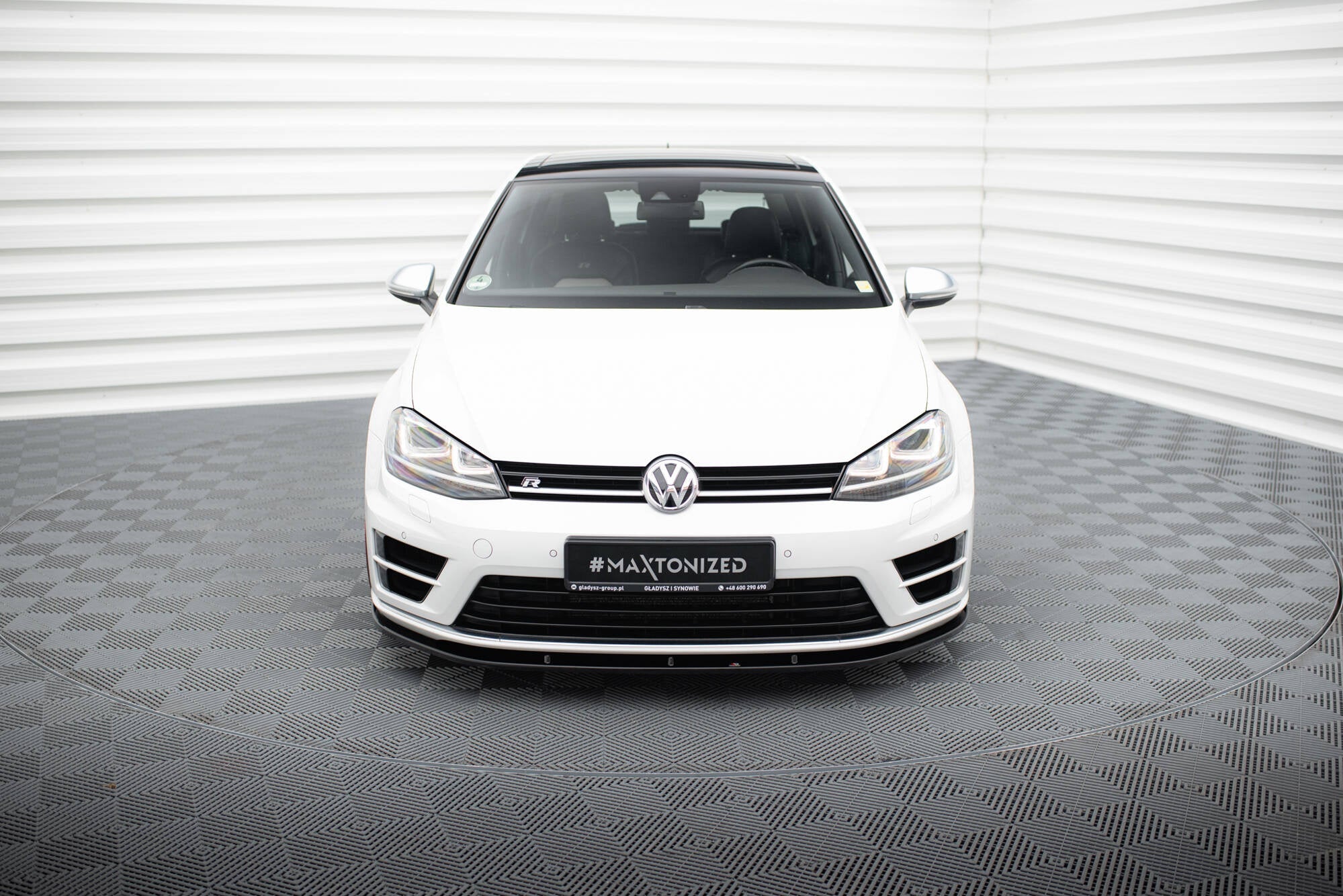 Prelungire splitter bara fata Volkswagen Golf 7 R 2012-2017 v12 - Maxton Design