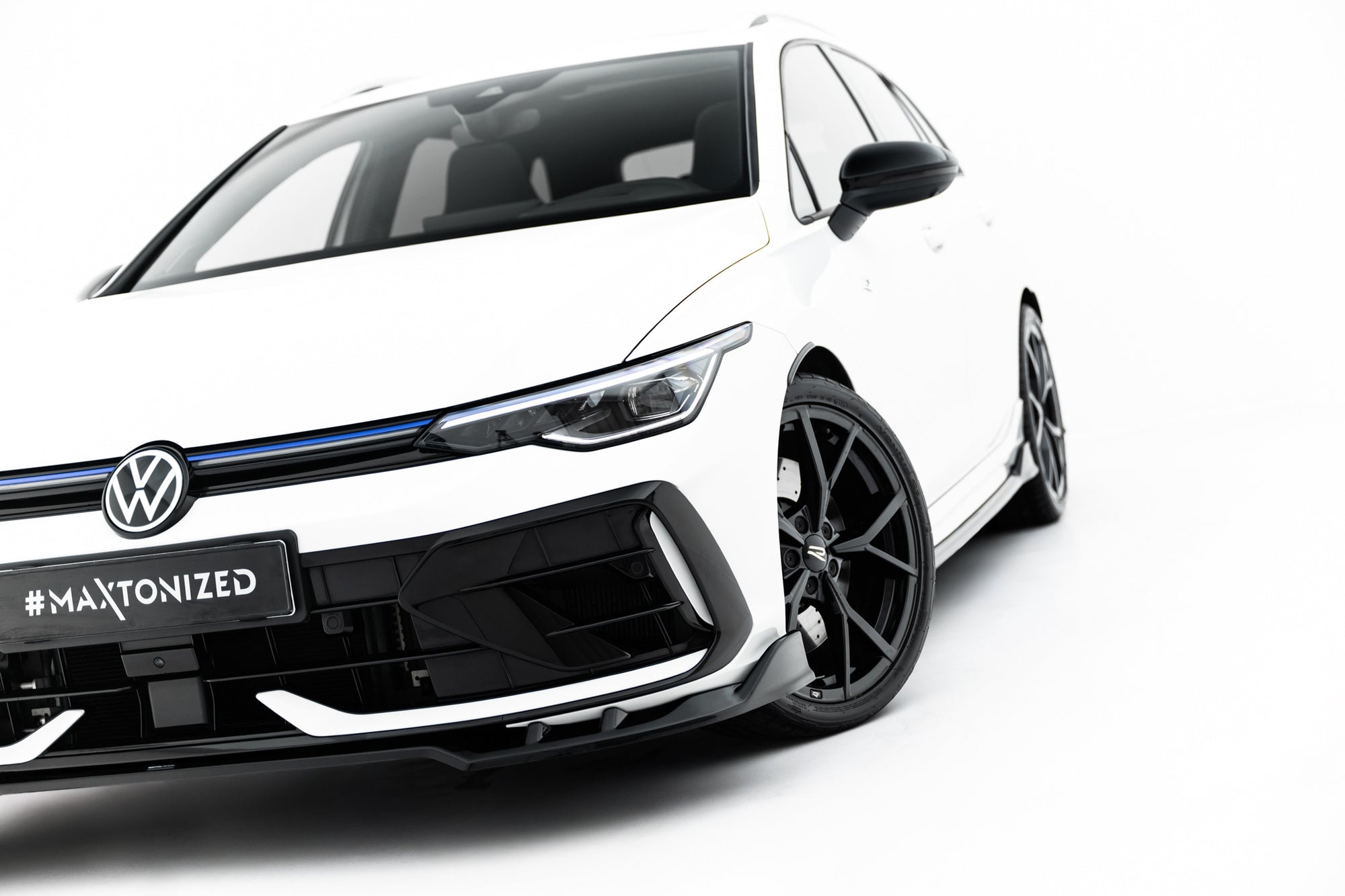 Prelungire splitter bara fata Volkswagen Golf R Mk8 Hatchback Variant Facelift 2024- v46 - Maxton Design