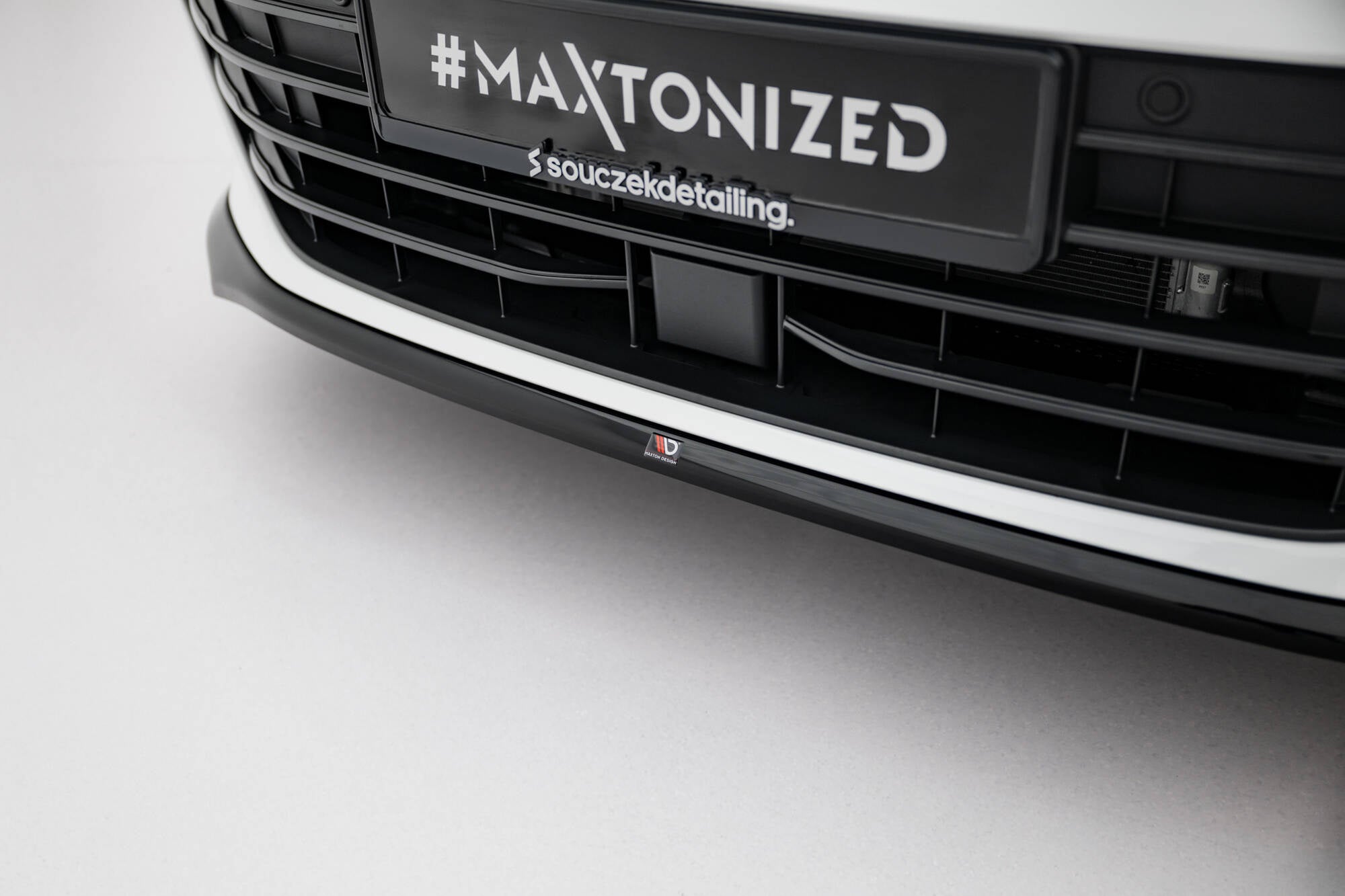 Prelungire splitter bara fata Volkswagen Passat B9 2024- v1 - Maxton Design