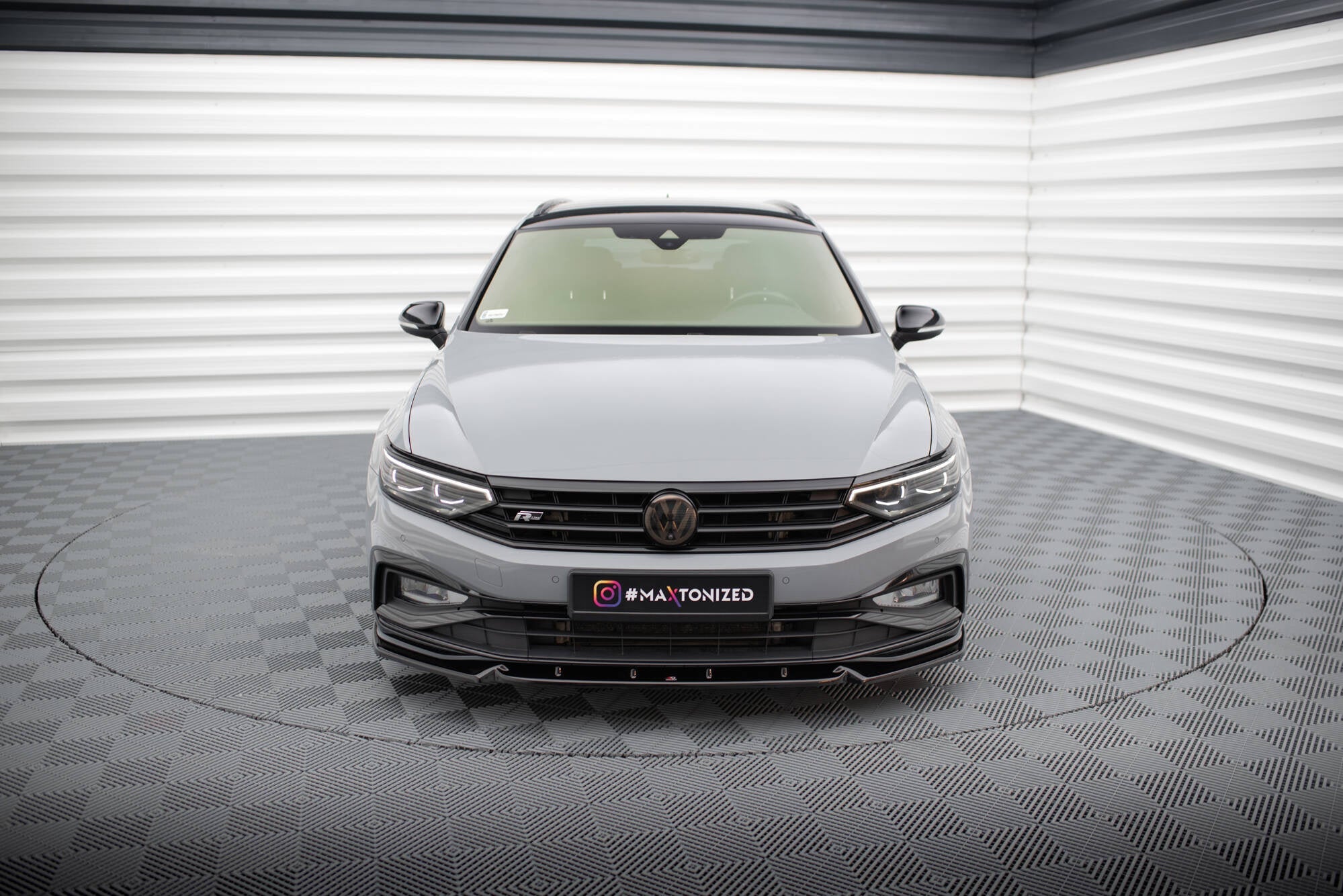 Prelungire splitter bara fata Volkswagen Passat R-Line B8 Facelift 2019- v15 - Maxton Design