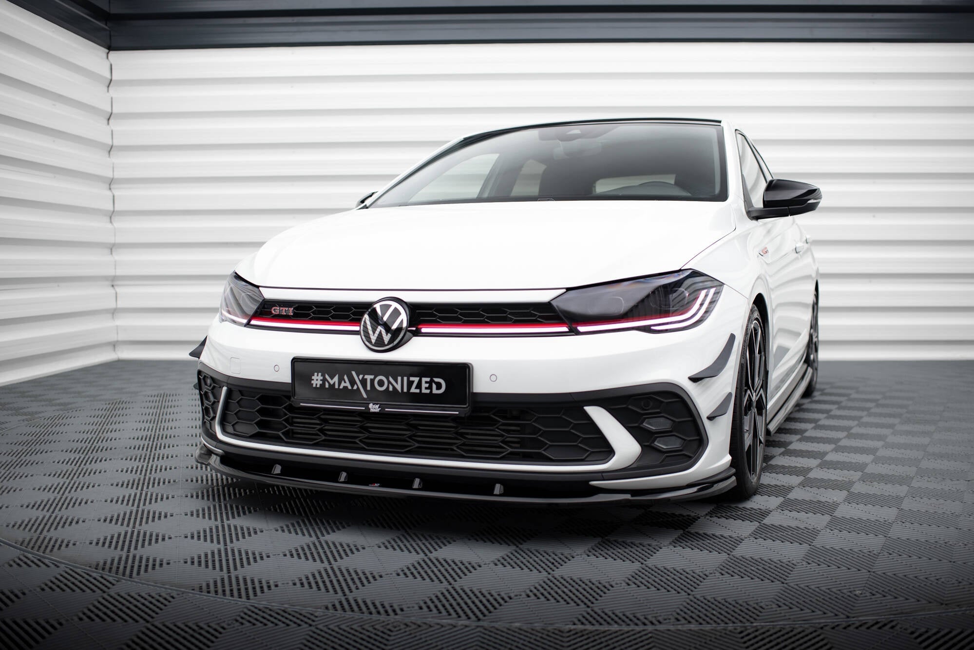 Prelungire splitter bara fata Volkswagen Polo GTI Mk6 Facelift 2021- v18 - Maxton Design