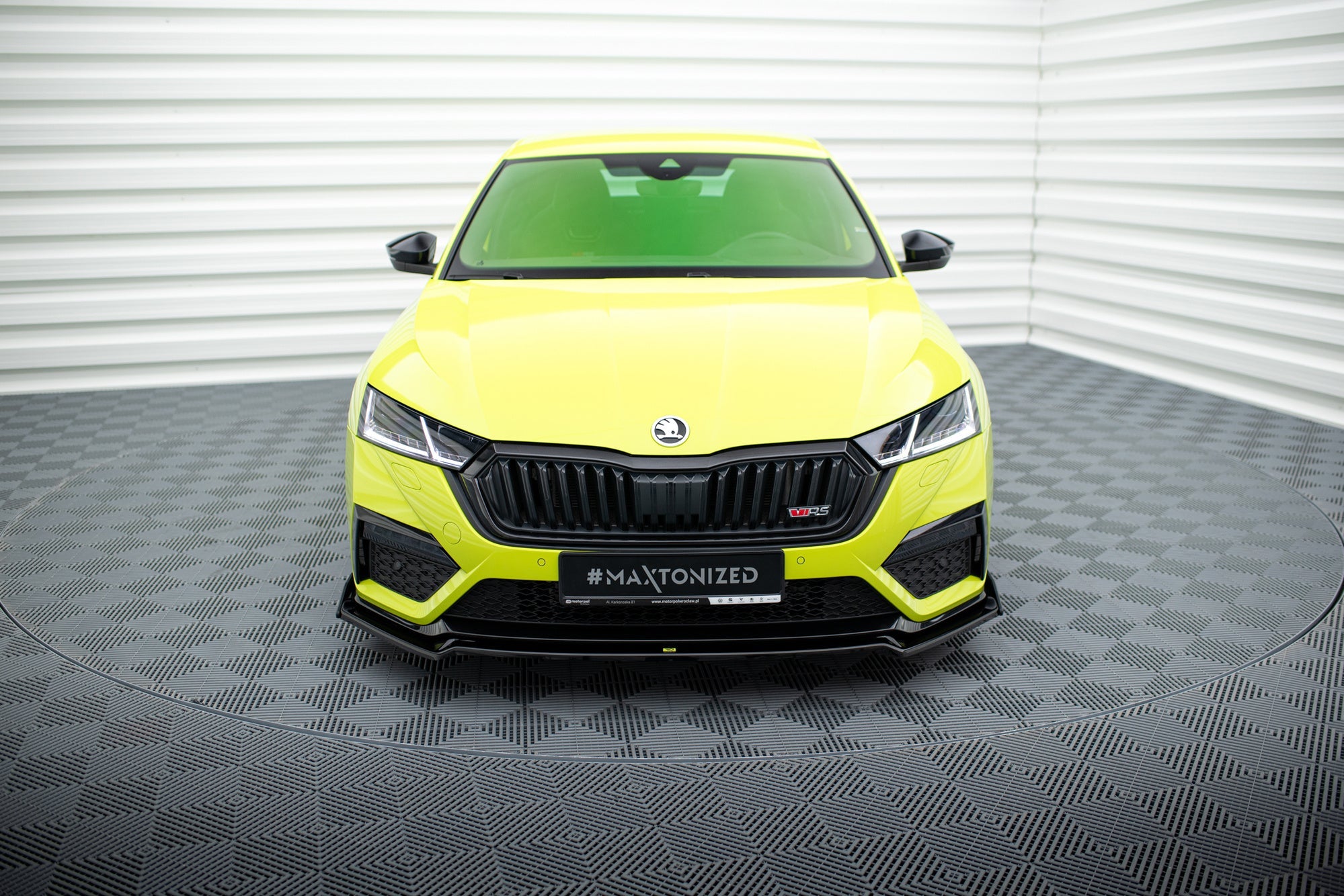 Prelungire splitter bara fata si flapsuri Skoda Octavia RS Mk4 2020- v12 - Maxton Design