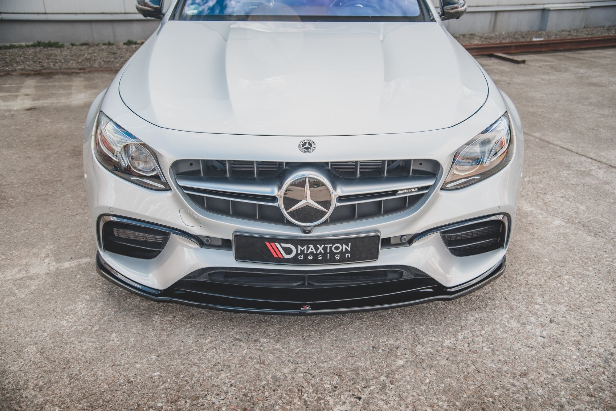 Prelungire splitter bara fata Mercedes E Class W213 S123 E63 Amg Estate Sedan 2017- v5 - Maxton Design
