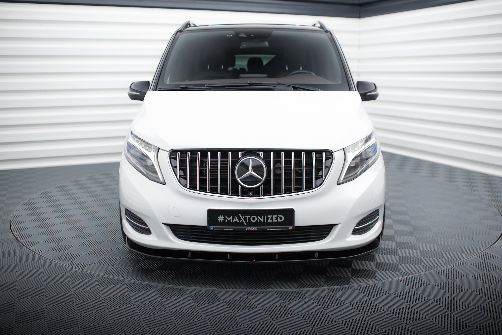 Prelungire splitter bara fata Mercedes V Class W447 2014- v2 - Maxton Design