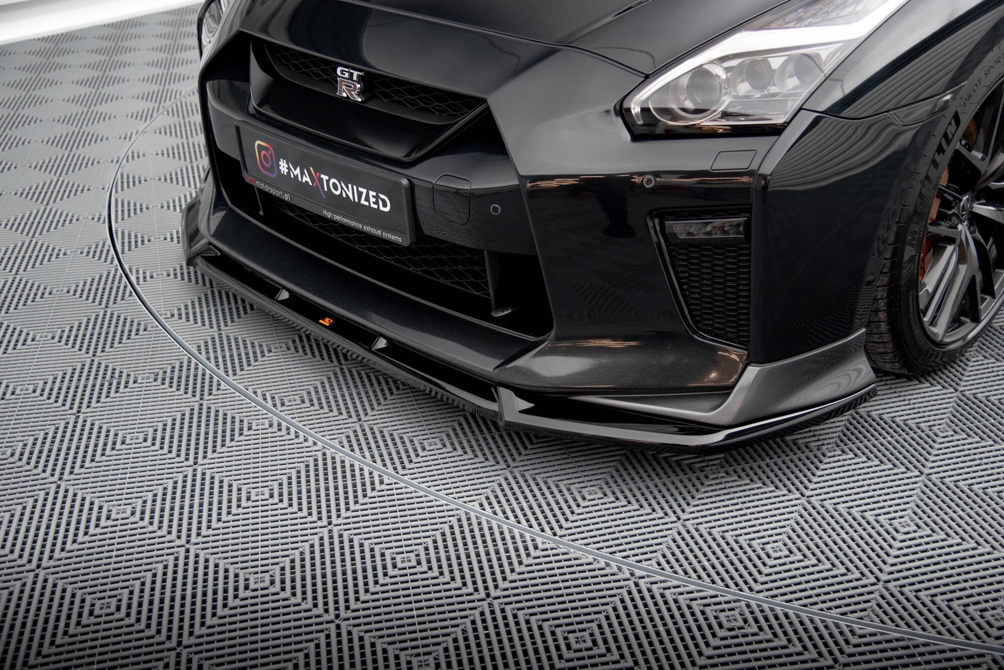 Prelungire splitter bara fata Nissan GTR R35 Facelift 2016-2022 v5 - Maxton Design