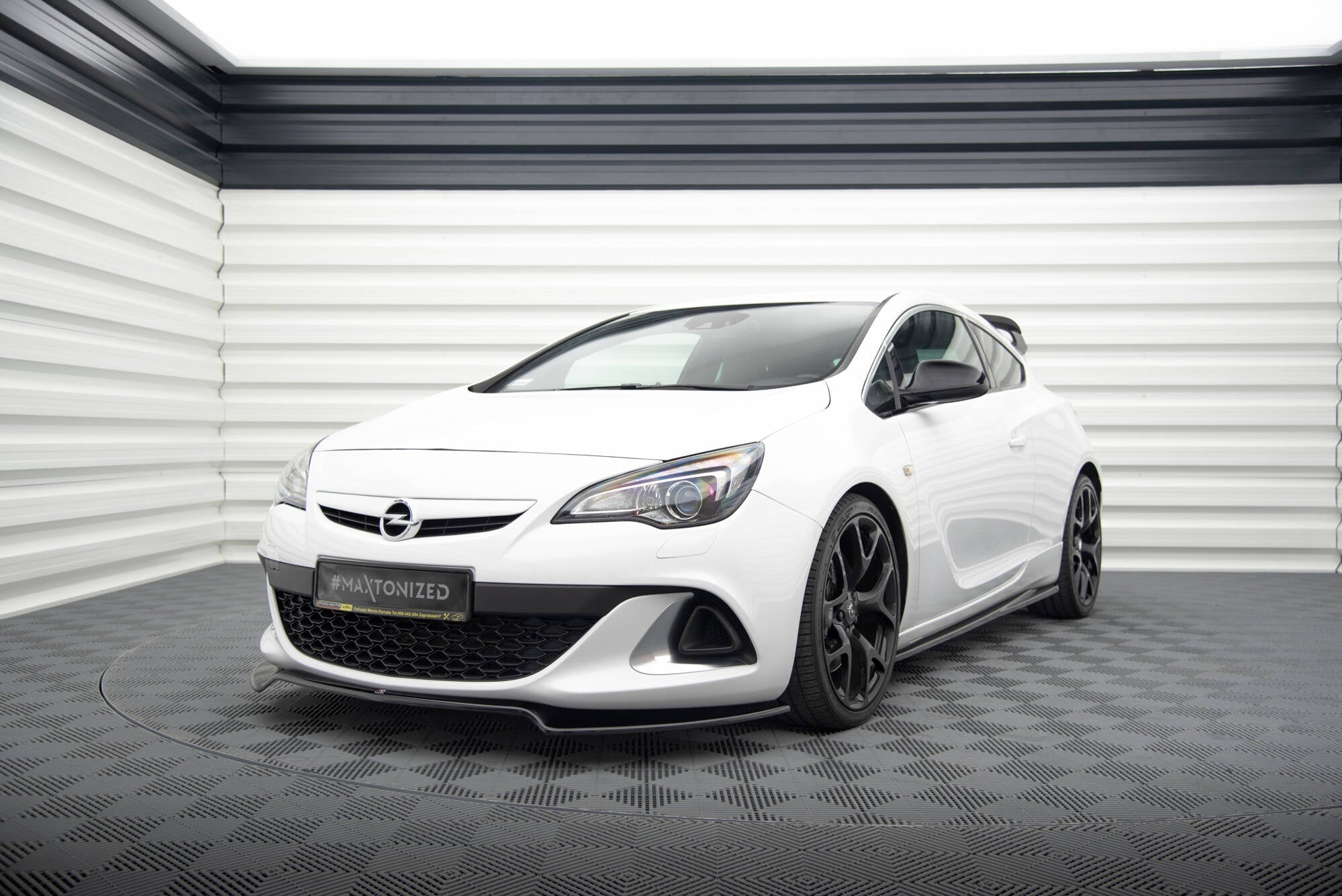 Prelungire splitter bara fata Opel Astra J OPC / VXR 2009-2015 v5 - Maxton Design