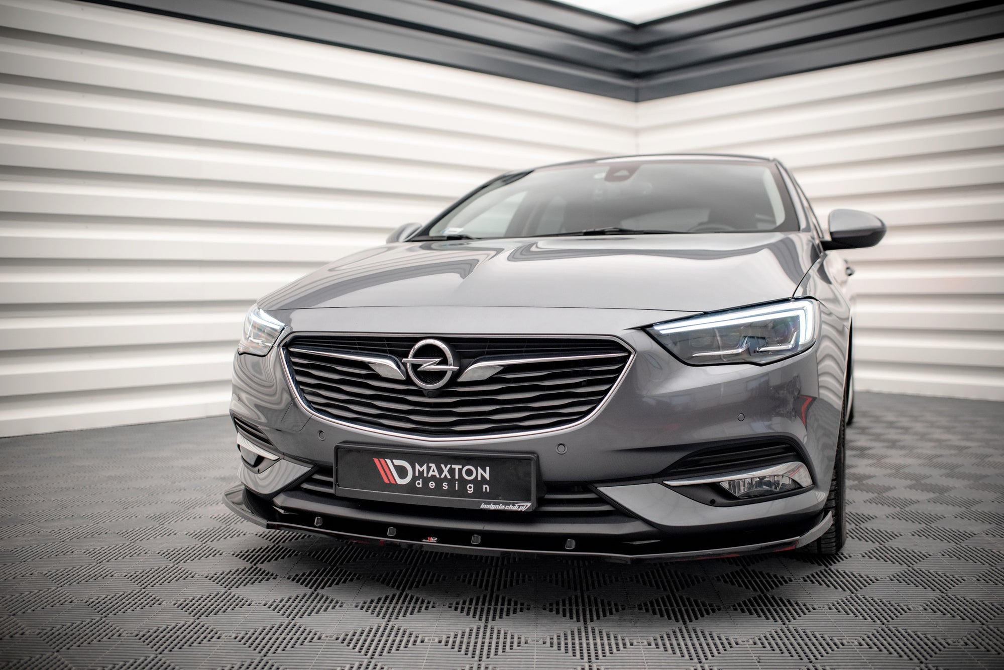 Prelungire splitter bara fata Opel Insignia Mk2 2017- v2 - Maxton Design