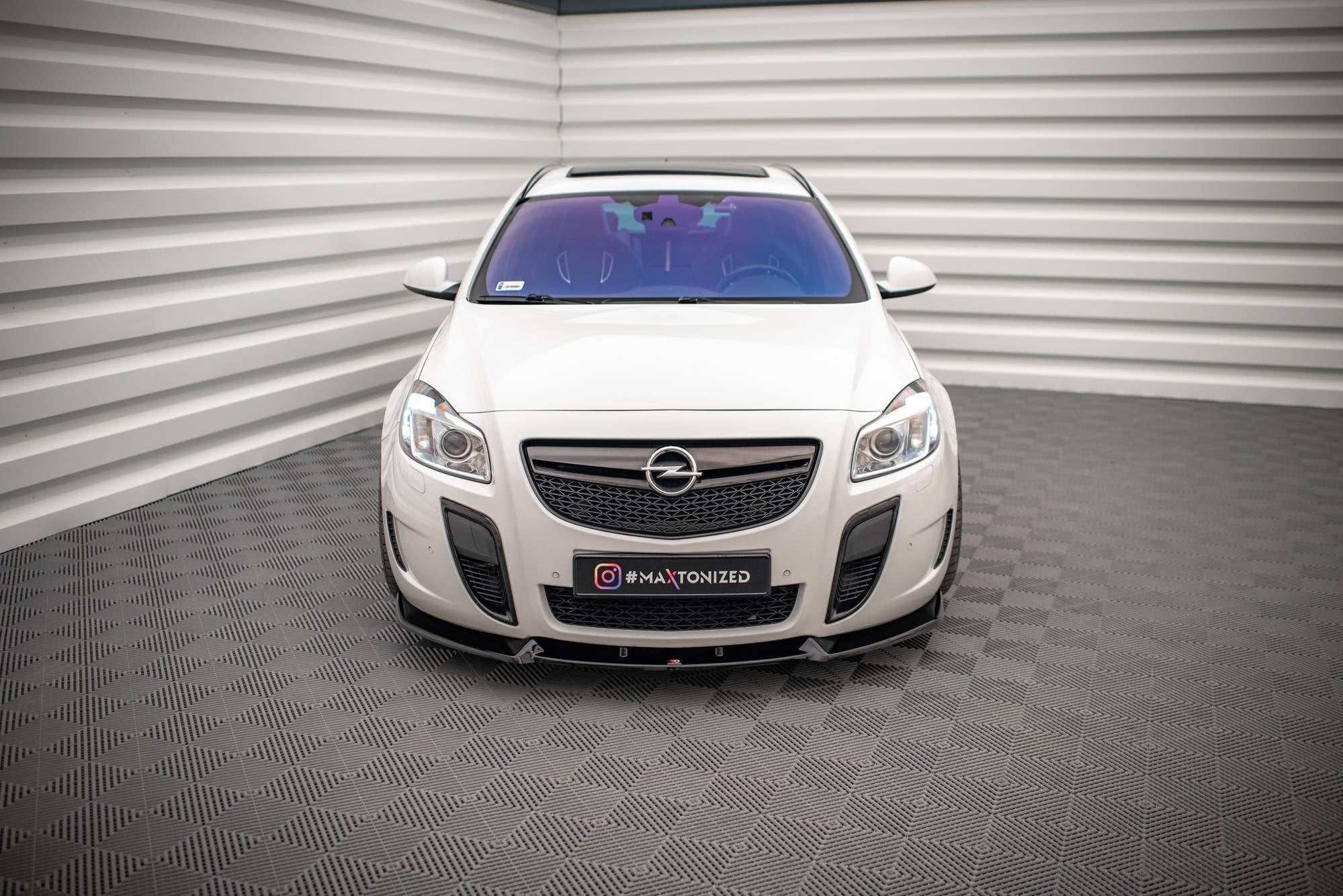 Prelungire splitter bara fata Opel Insignia OPC Mk1 2009-2013 v8 - Maxton Design