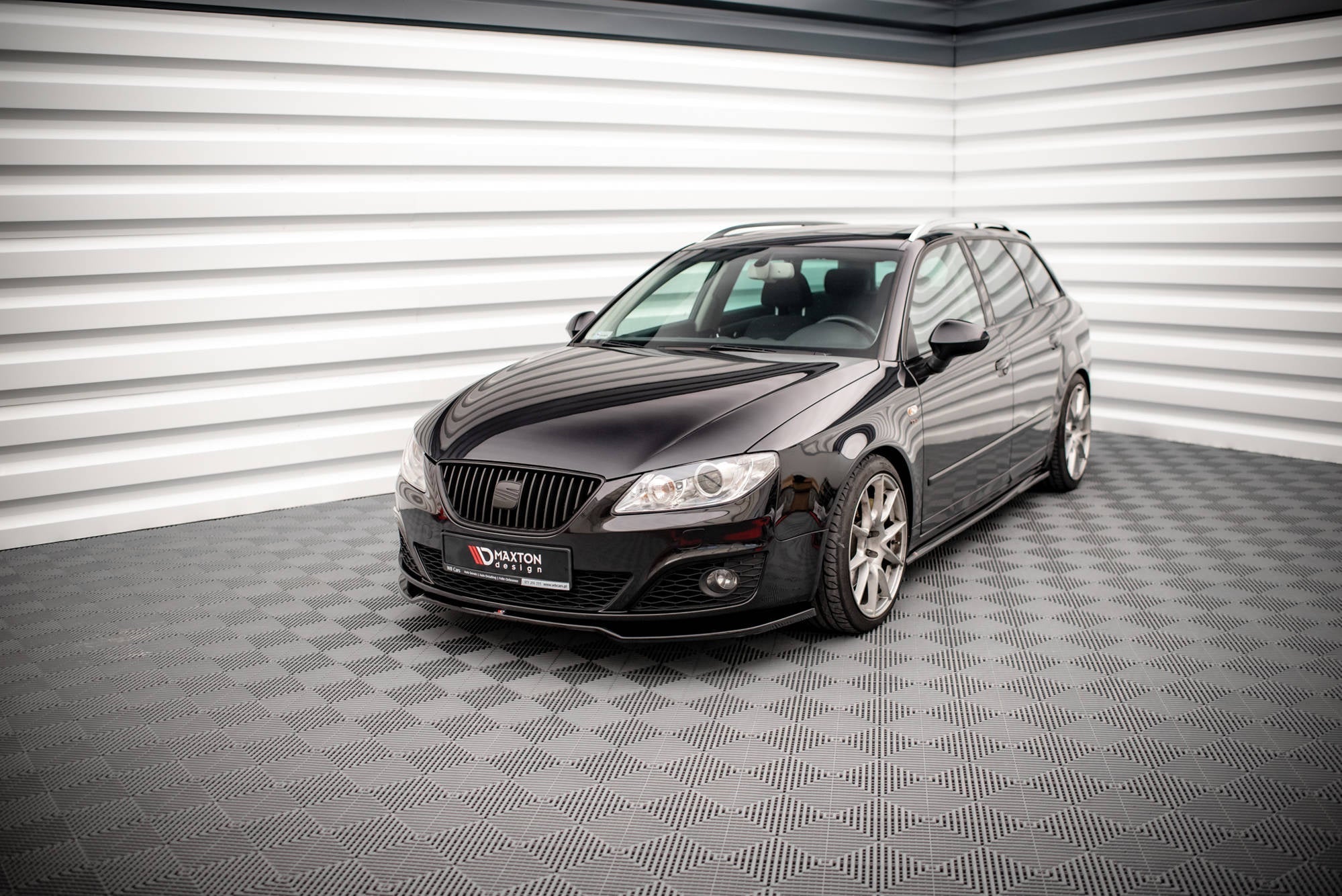 Prelungire splitter bara fata Seat Exeo 2008-2013 v2 - Maxton Design