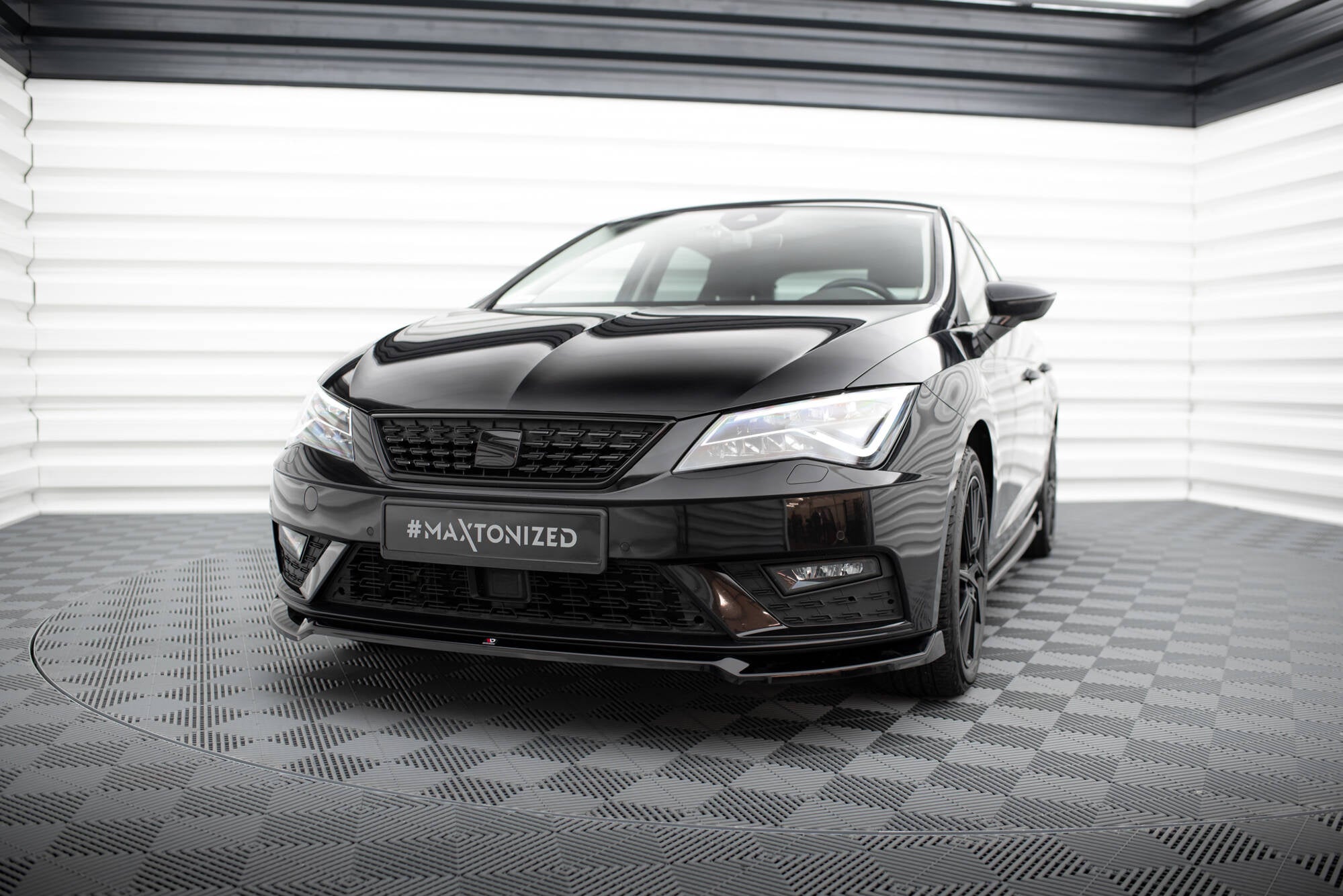 Prelungire splitter bara fata Seat Leon Mk3 Facelift 2016-2020 v15 - Maxton Design
