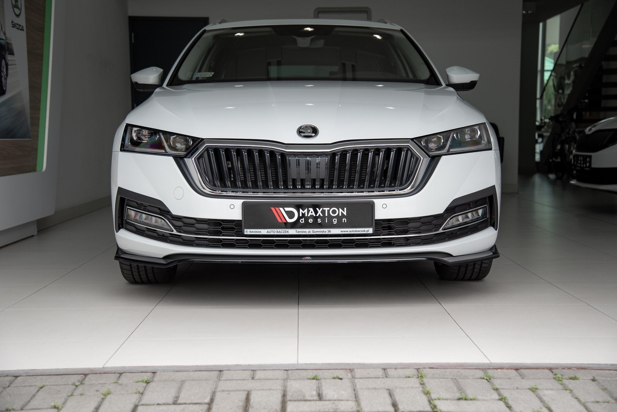 Prelungire splitter bara fata Skoda Octavia Mk4 2019- v2 - Maxton Design