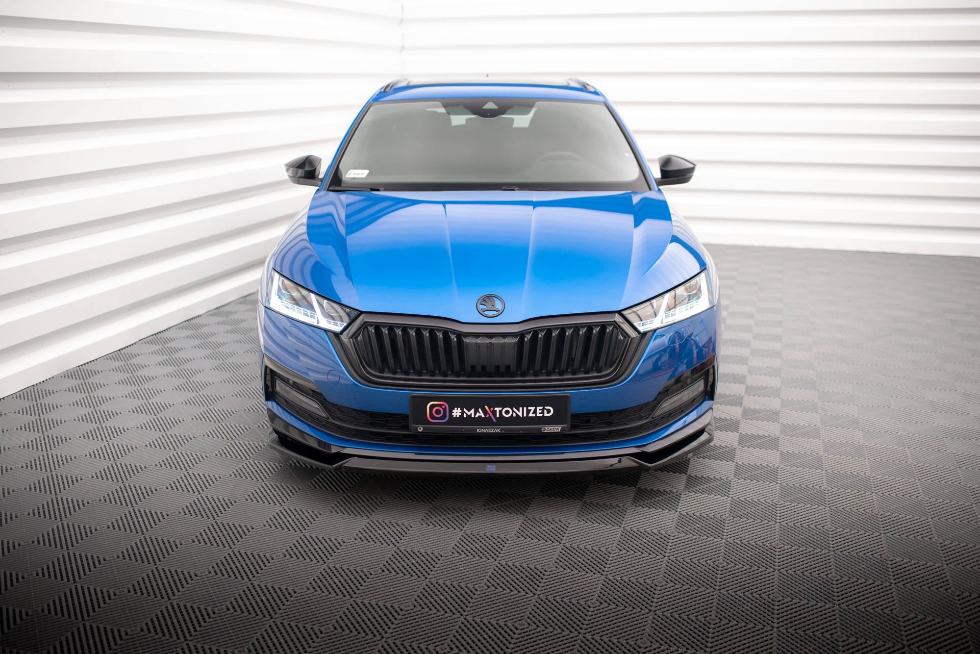 Prelungire splitter bara fata Skoda Octavia Sportline Mk4 2019- v21 - Maxton Design