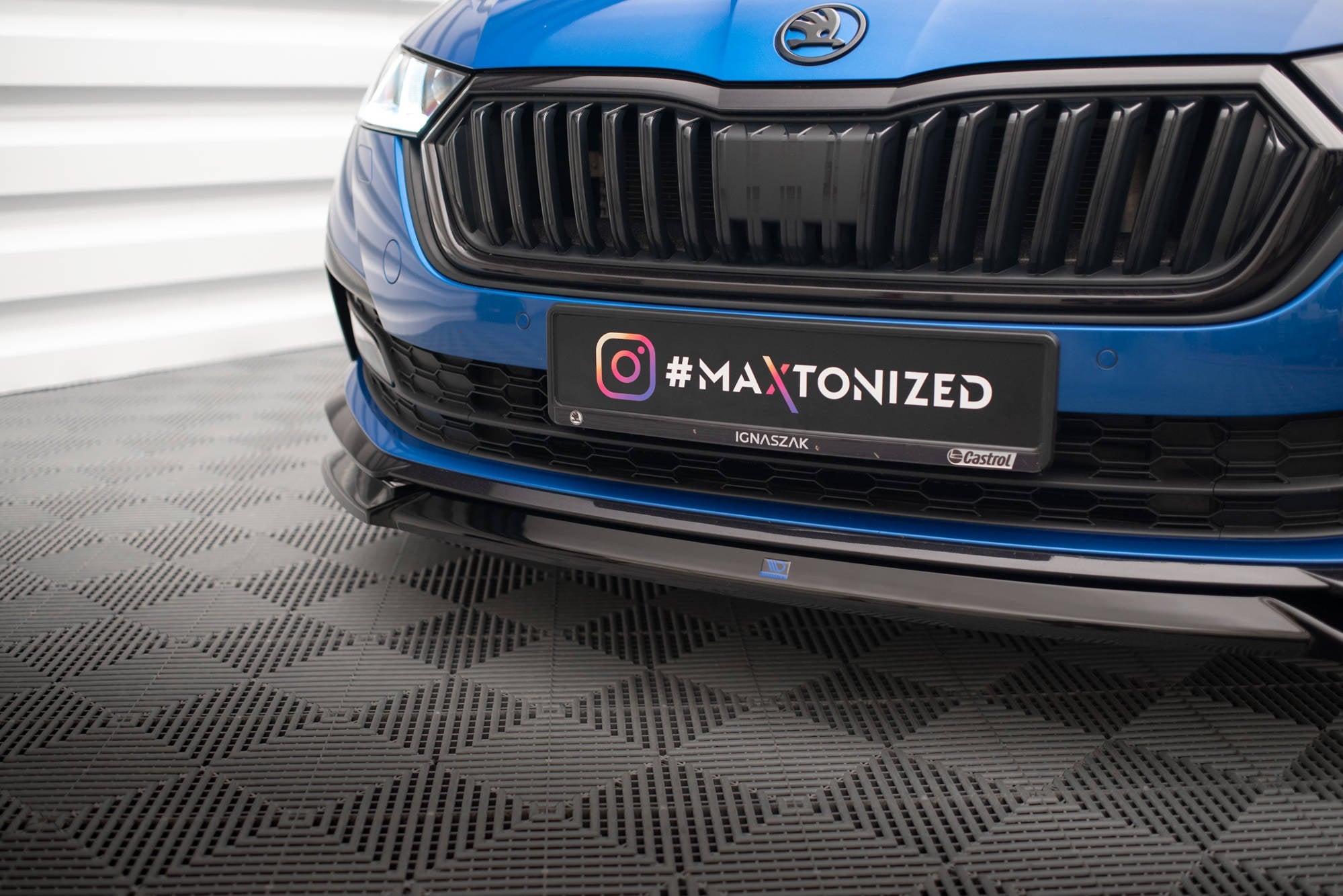 Prelungire splitter bara fata Skoda Octavia Sportline Mk4 2019- v21 - Maxton Design