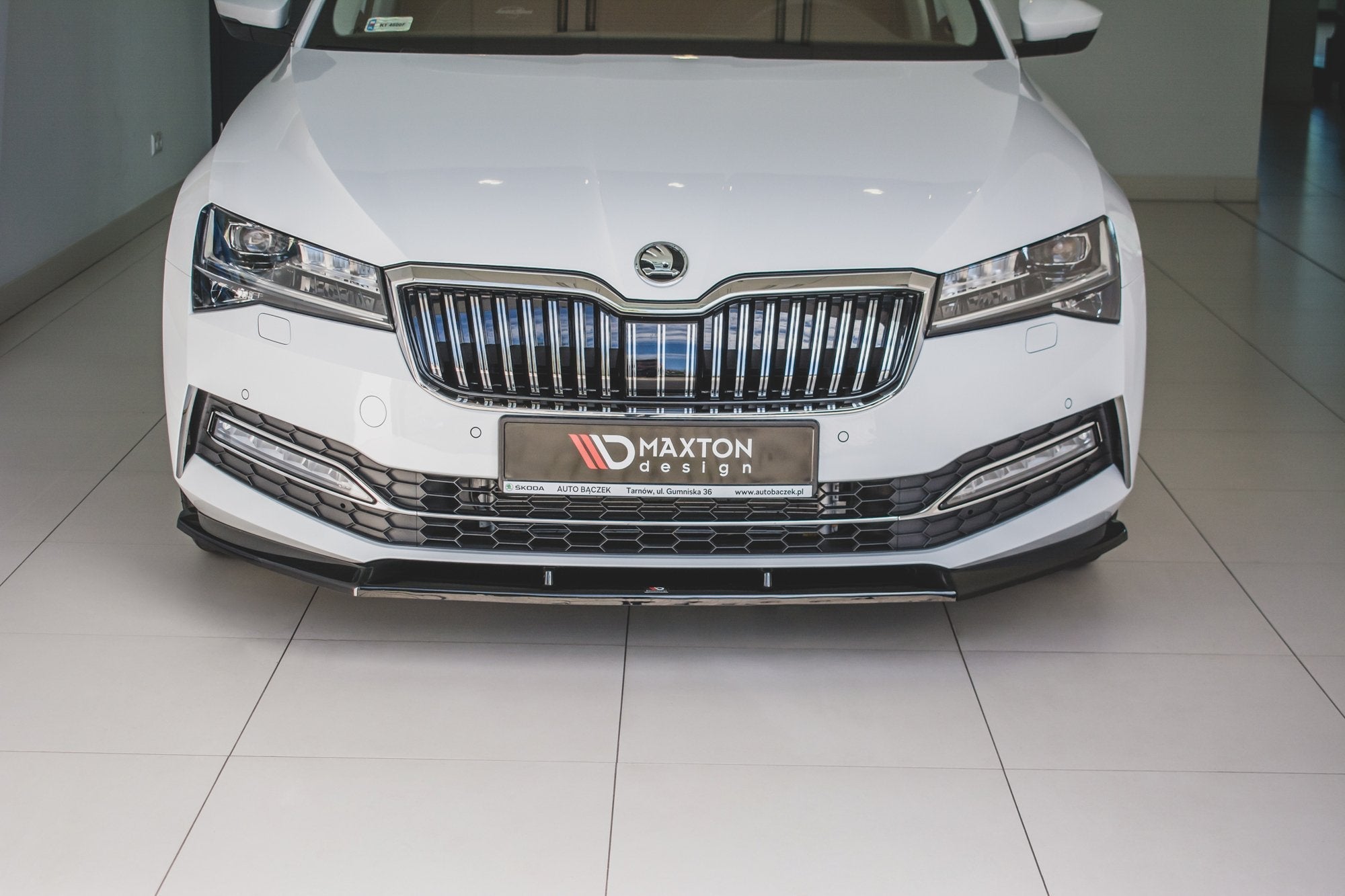 Prelungire splitter bara fata Skoda Superb Mk3 Facelift 2019- v9 - Maxton Design