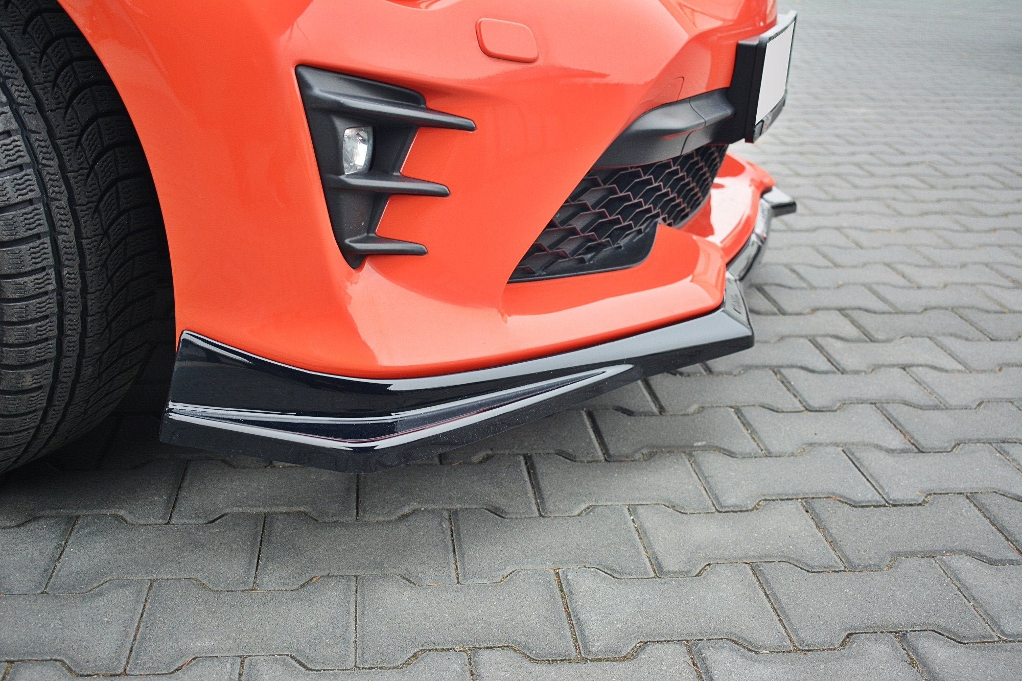 Prelungire splitter bara fata Toyota GT86 Facelift 2017- v6 - Maxton Design