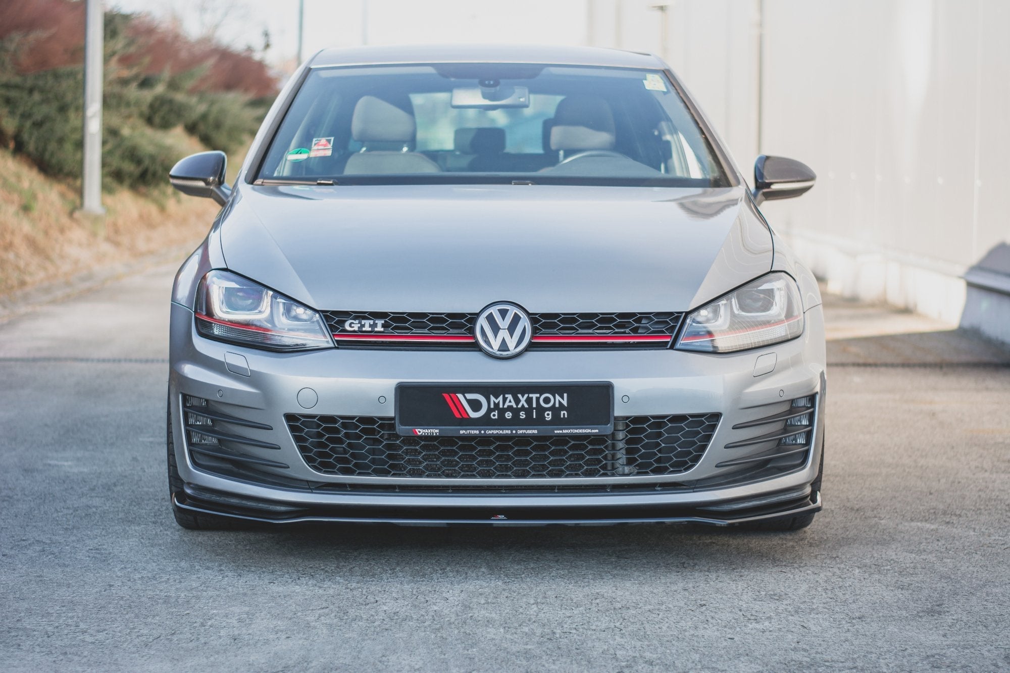 Prelungire splitter bara fata Volkswagen Golf 7 GTI 2012-2017 v5 - Maxton Design