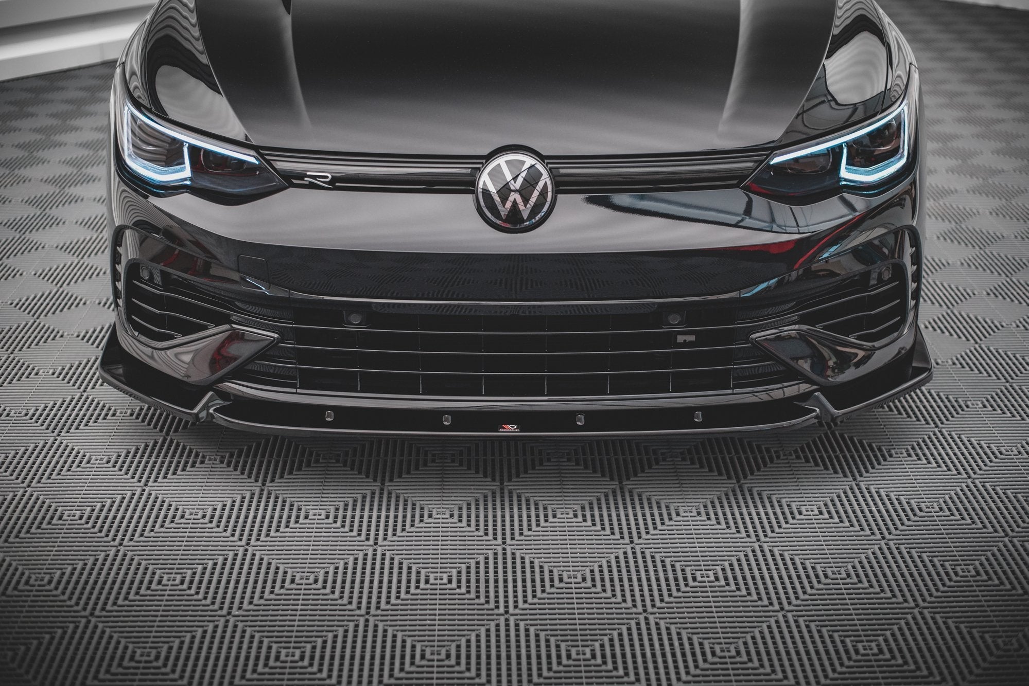 Prelungire splitter bara fata Volkswagen Golf R Mk8 2020- v20 - Maxton Design