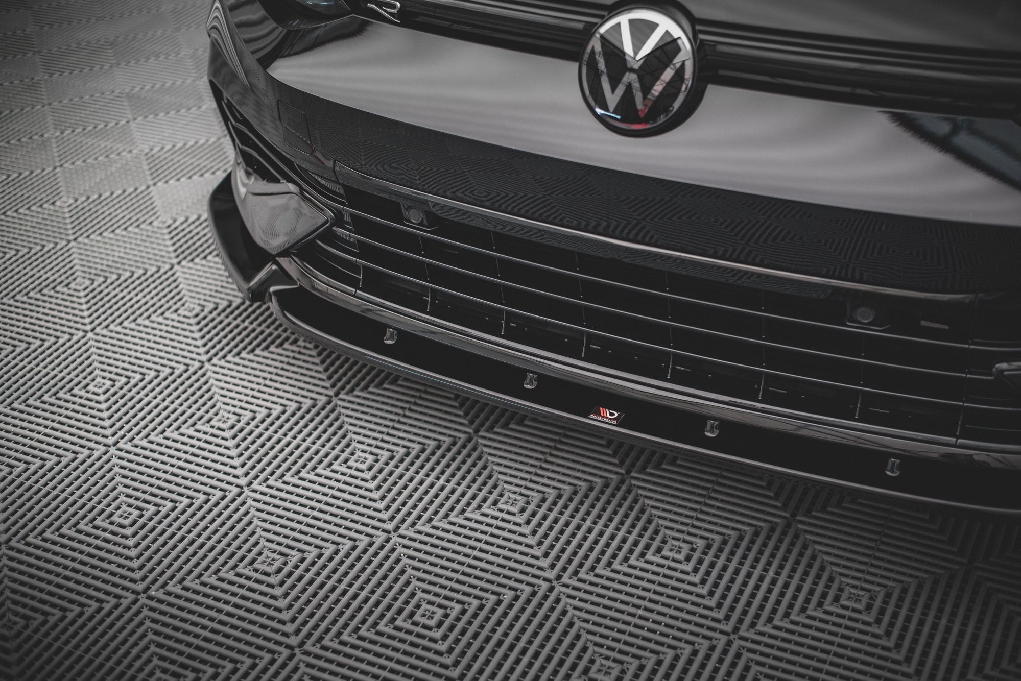 Prelungire splitter bara fata Volkswagen Golf R Mk8 2020- v20 - Maxton Design