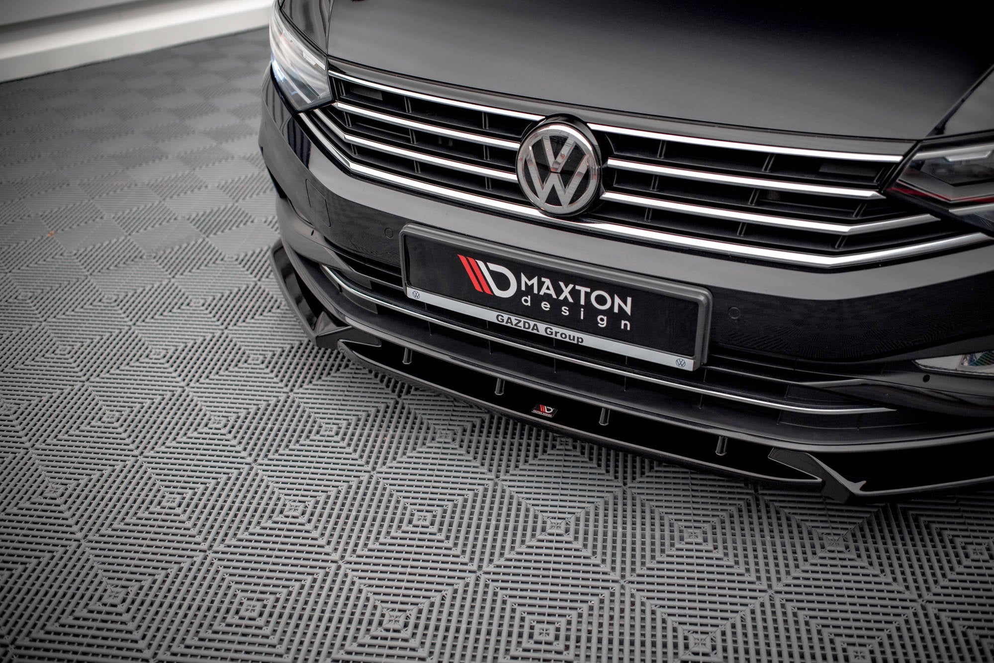 Prelungire splitter bara fata Volkswagen Passat B8 Facelift 2019- v14 - Maxton Design