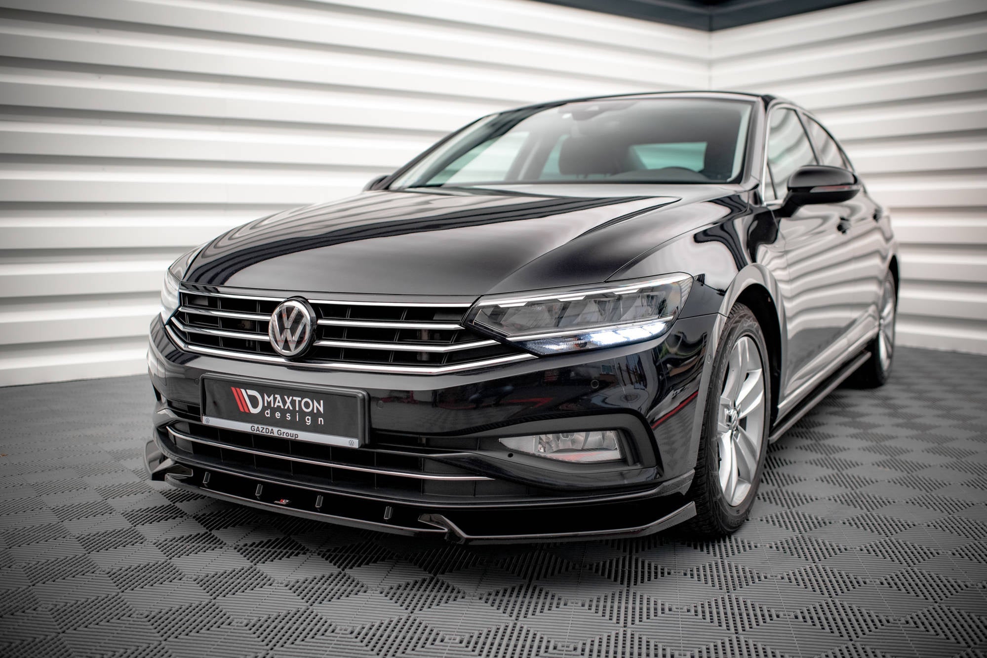 Prelungire splitter bara fata Volkswagen Passat B8 Facelift 2019- v14 - Maxton Design