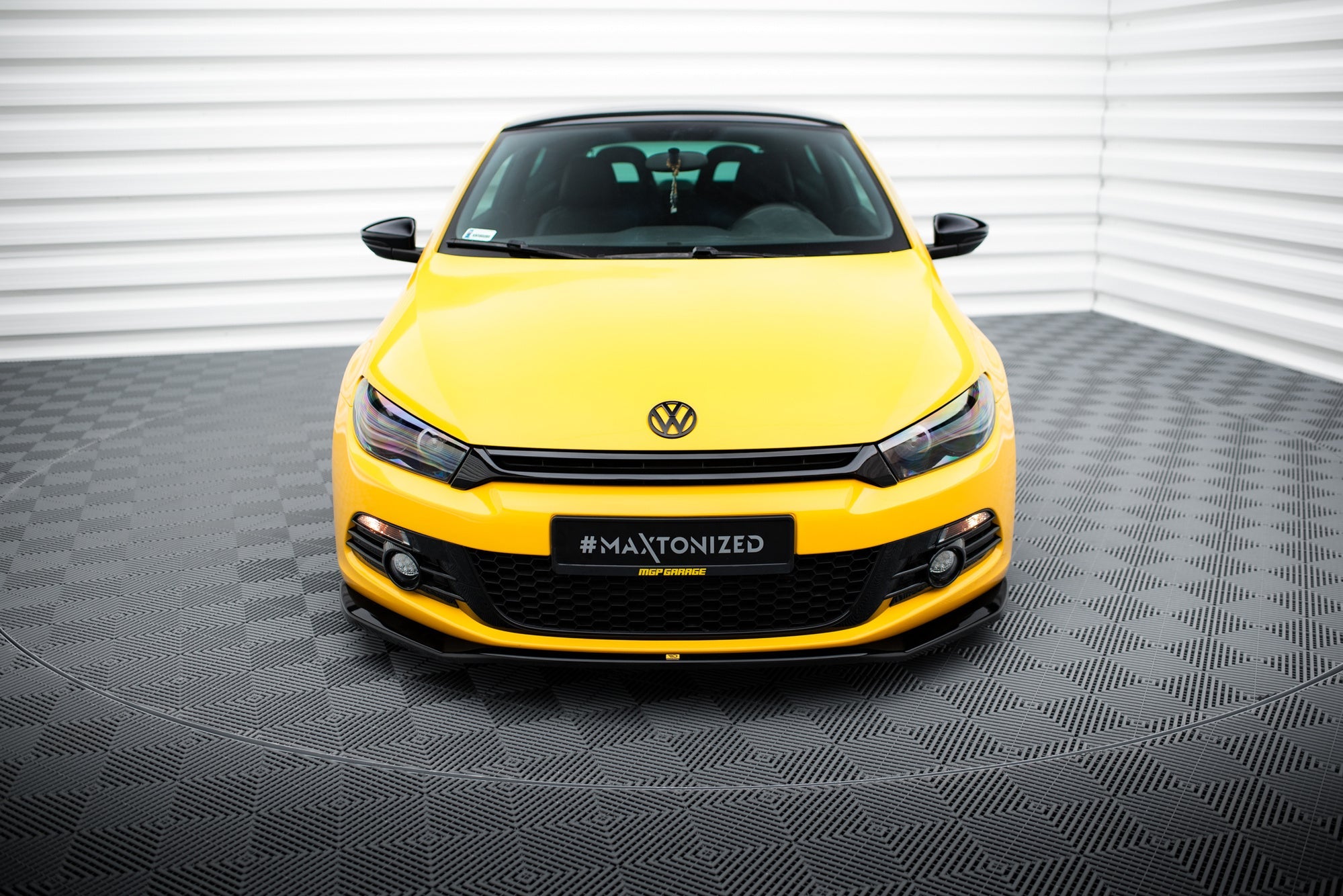 Prelungire splitter bara fata Volkswagen Scirocco Mk3 2008-2014 v8 - Maxton Design