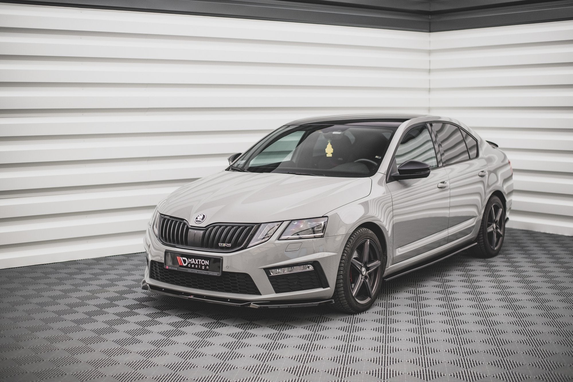 Prelungire splitter bara fata Skoda Octavia RS Mk3 Facelift 2016-2019 v17 - Maxton Design