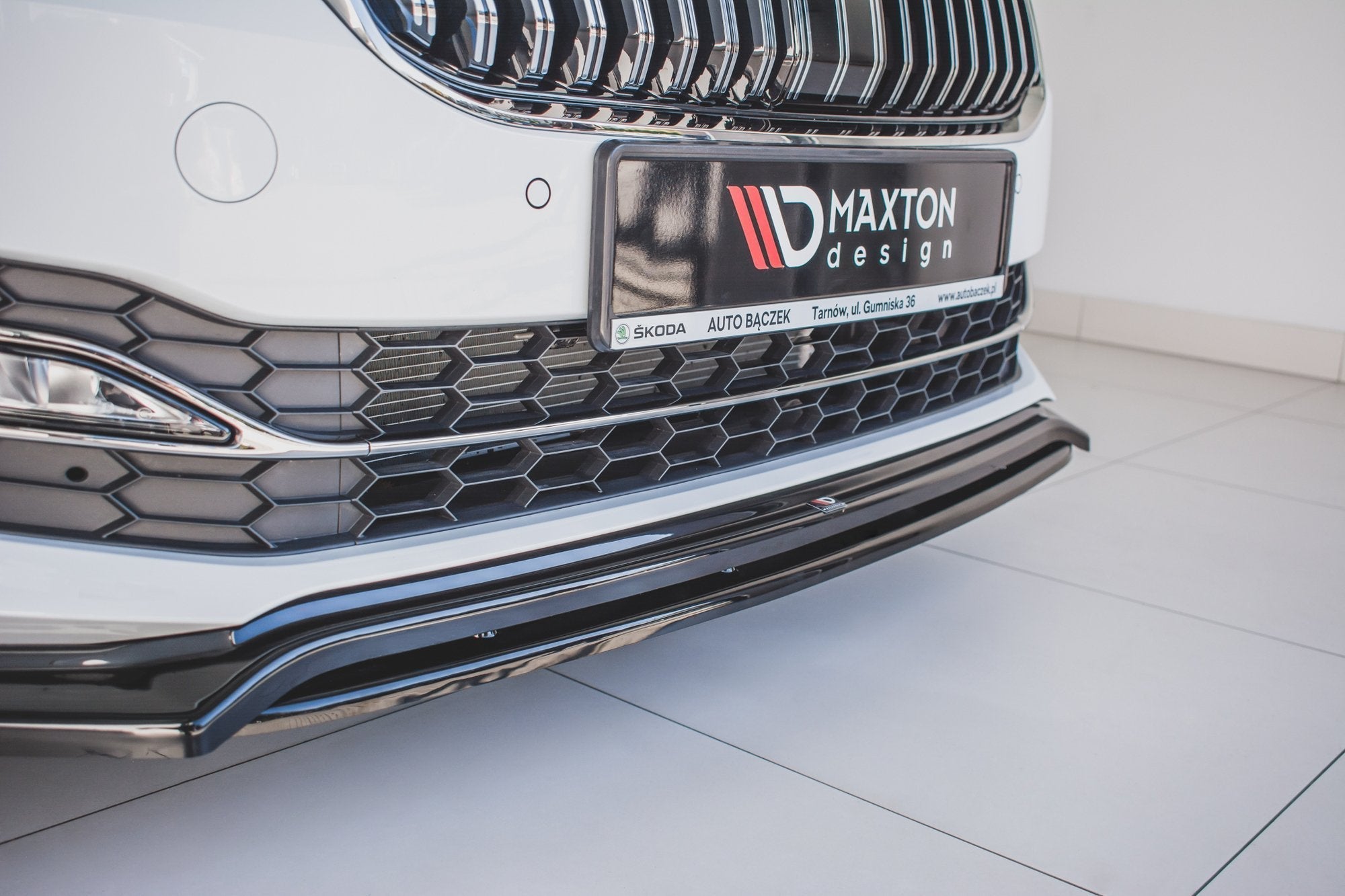 Prelungire splitter bara fata Skoda Superb Mk3 Facelift 2019- v10 - Maxton Design