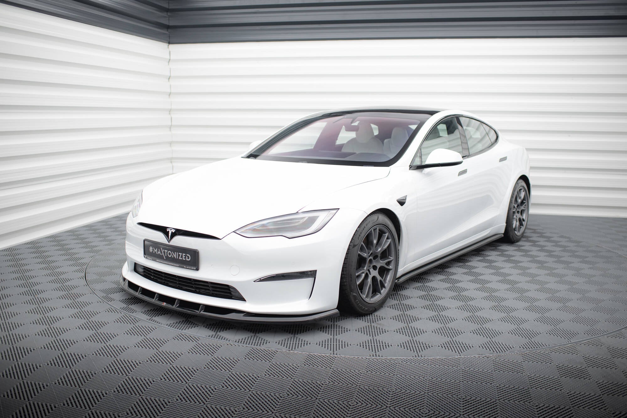 Prelungire splitter bara fata Tesla Model S Plaid Mk1 Facelift 2021- v3 - Maxton Design