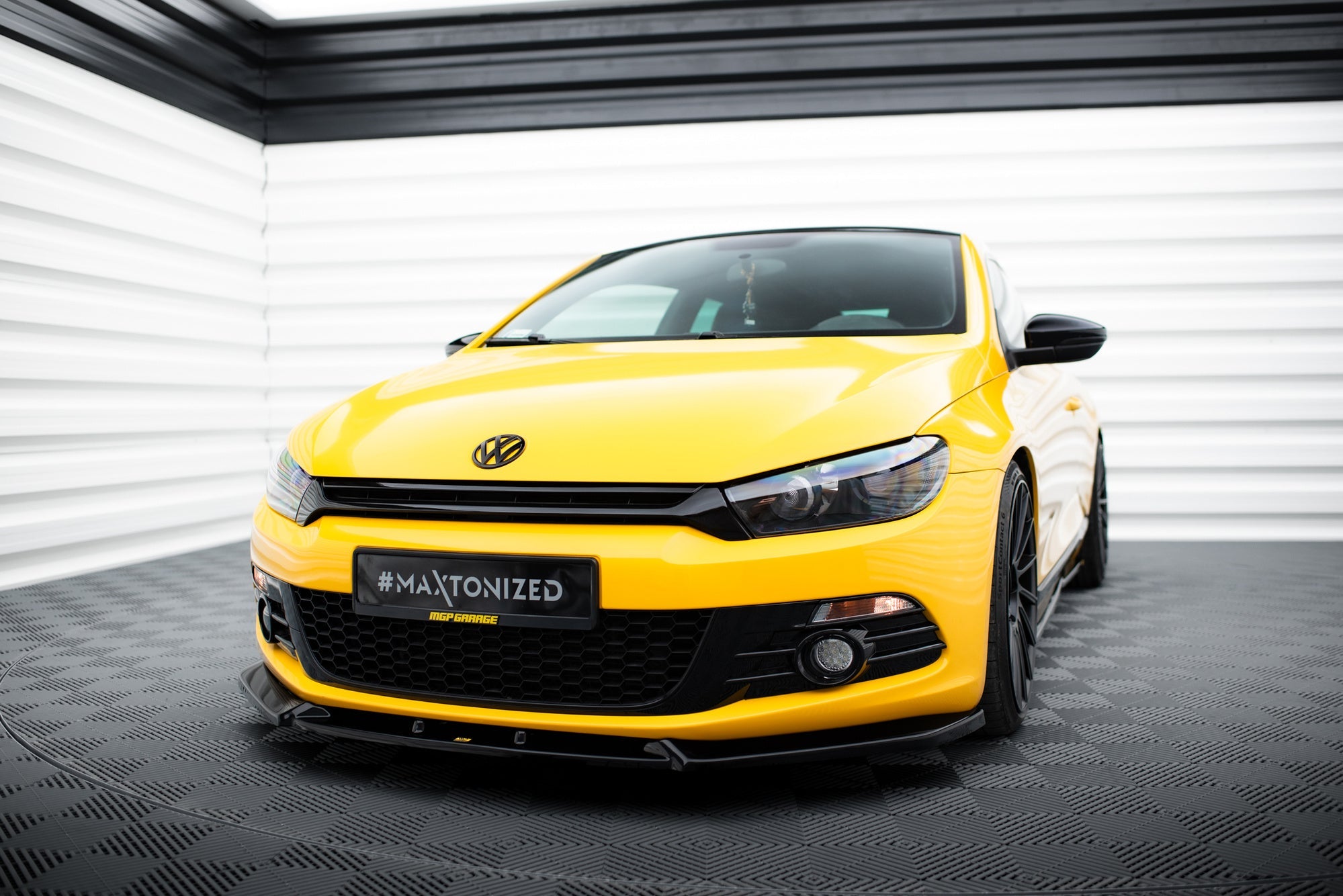 Prelungire splitter bara fata Volkswagen Scirocco Mk3 2008-2014 v9 - Maxton Design
