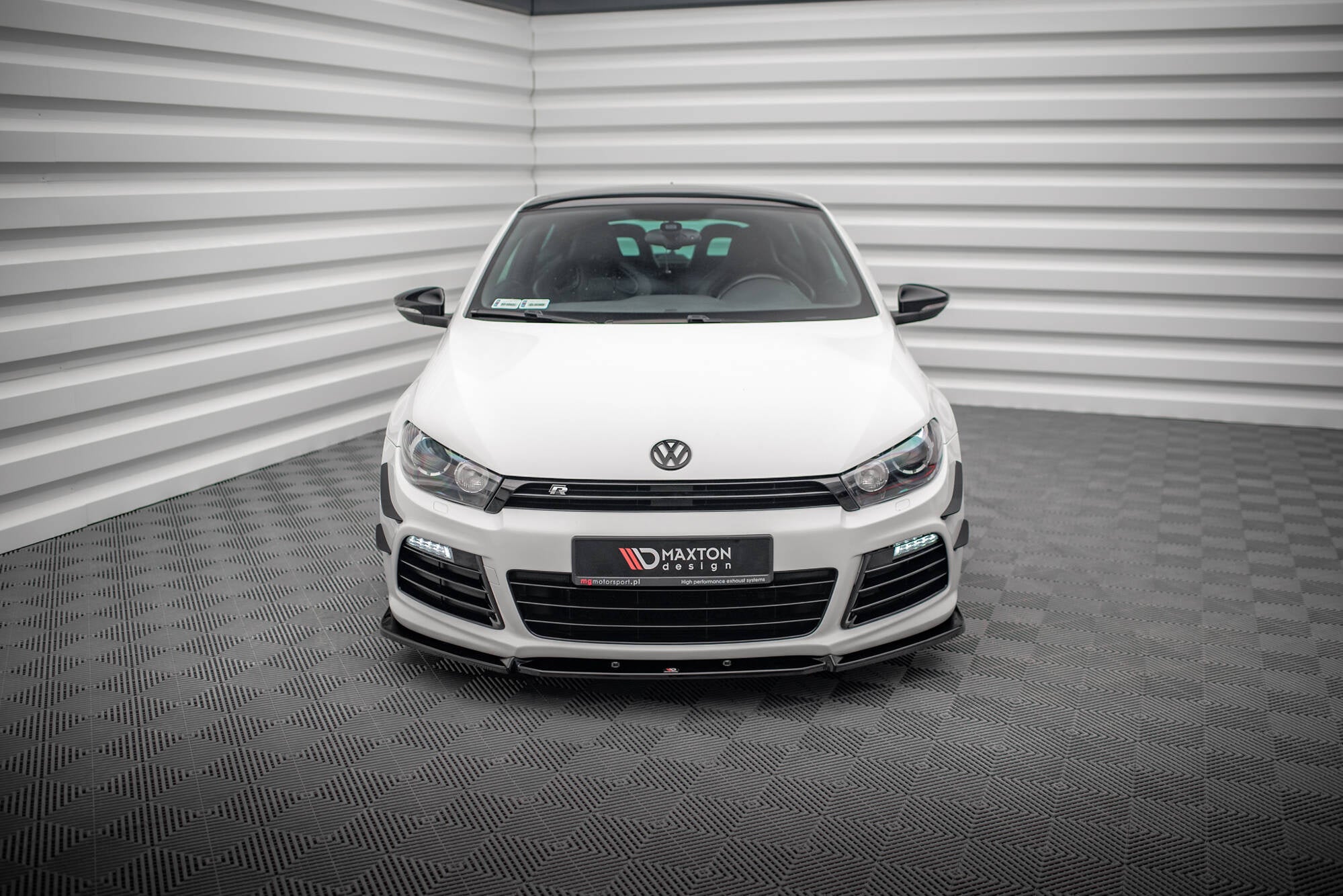 Prelungire splitter bara fata Volkswagen Scirocco R Mk3 2008-2014 v12 - Maxton Design