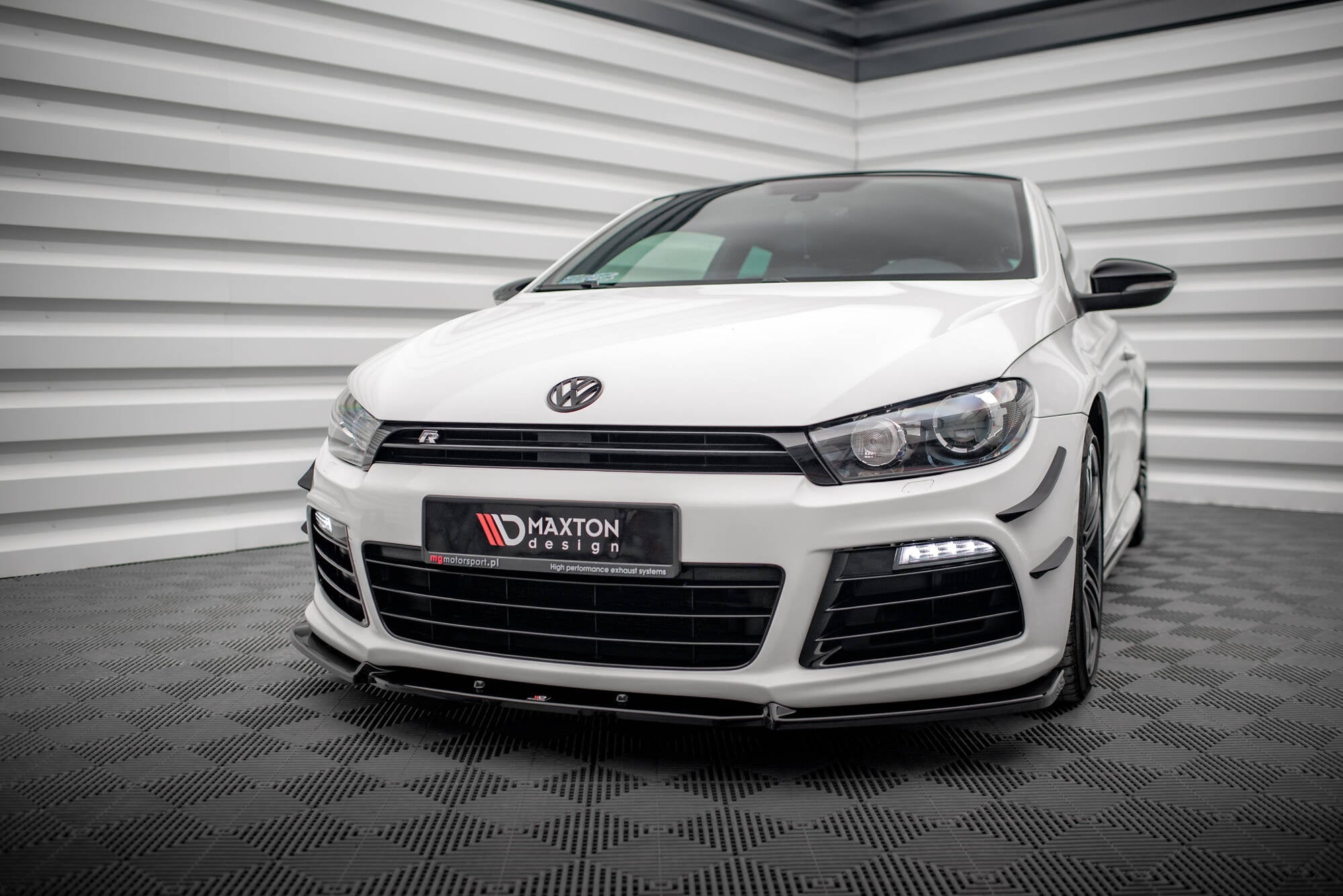 Prelungire splitter bara fata Volkswagen Scirocco R Mk3 2008-2014 v12 - Maxton Design