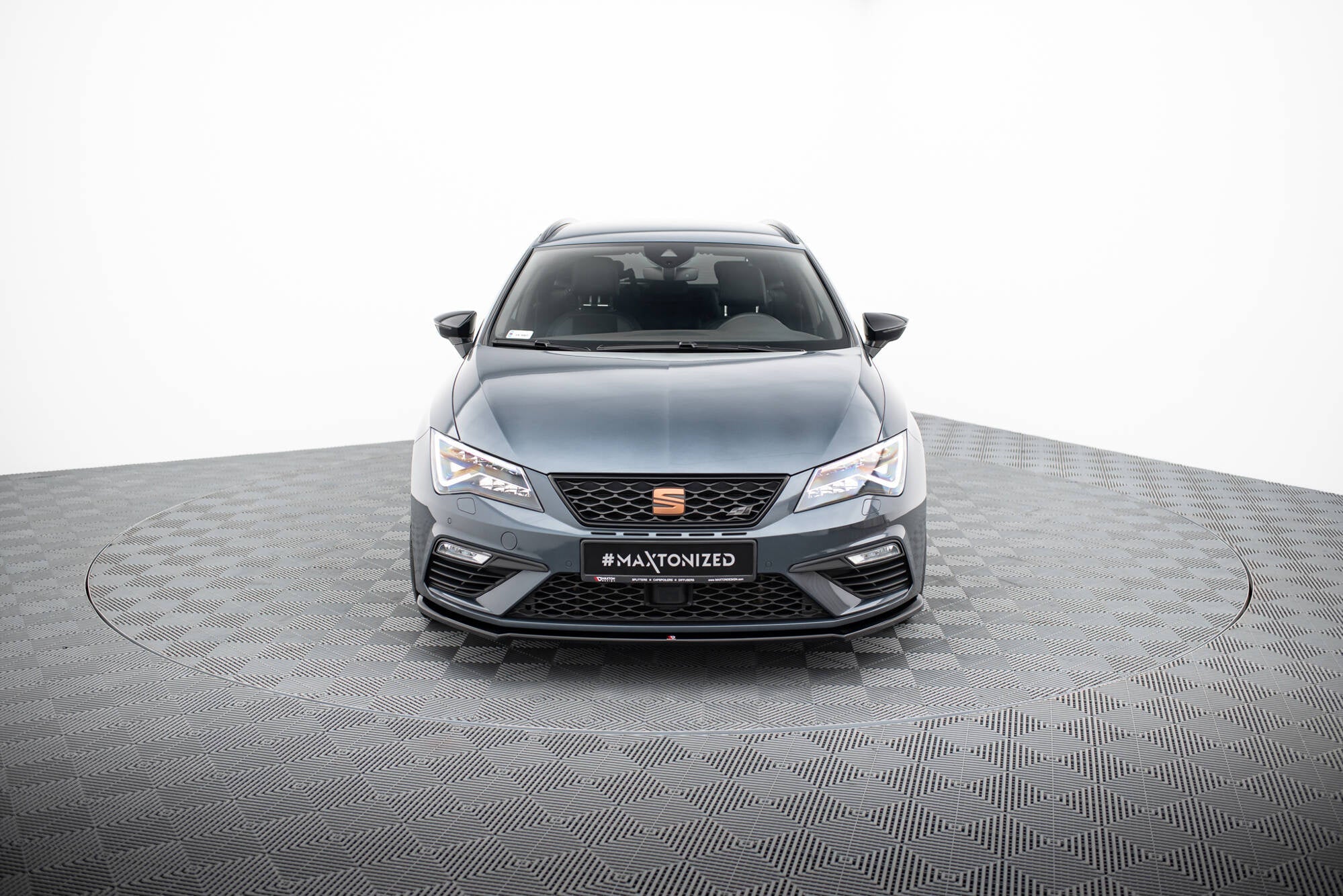 Prelungire splitter bara fata Seat Leon 5F MK3 Cupra Fr Facelift 2017-2019 v6 - Maxton Design