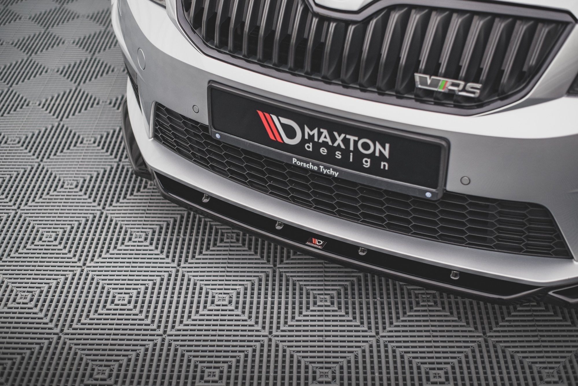 Prelungire splitter bara fata Skoda Octavia RS Mk3 2013-2016 v14 - Maxton Design