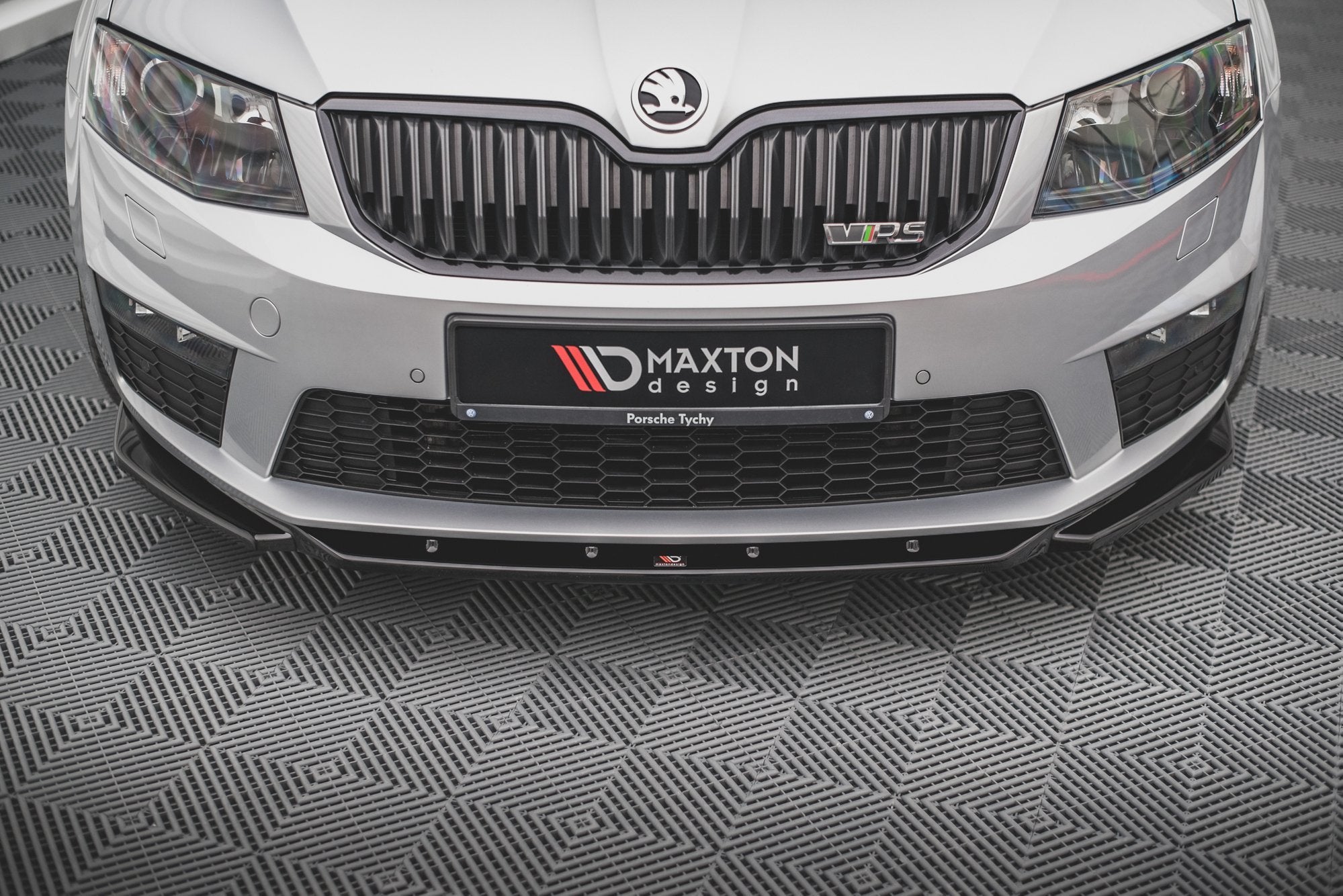 Prelungire splitter bara fata Skoda Octavia RS Mk3 2013-2016 v14 - Maxton Design