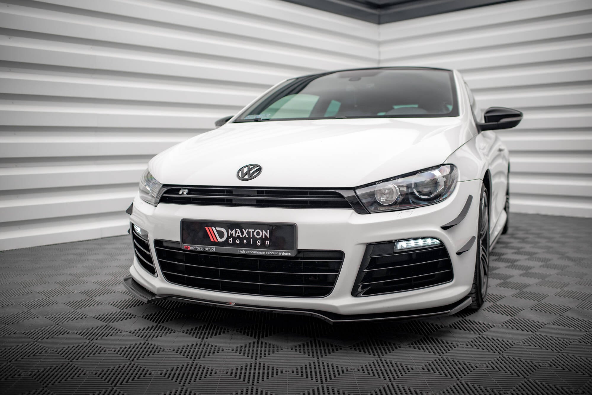 Prelungire splitter bara fata Volkswagen Scirocco R Mk3 2008-2014 v14 - Maxton Design