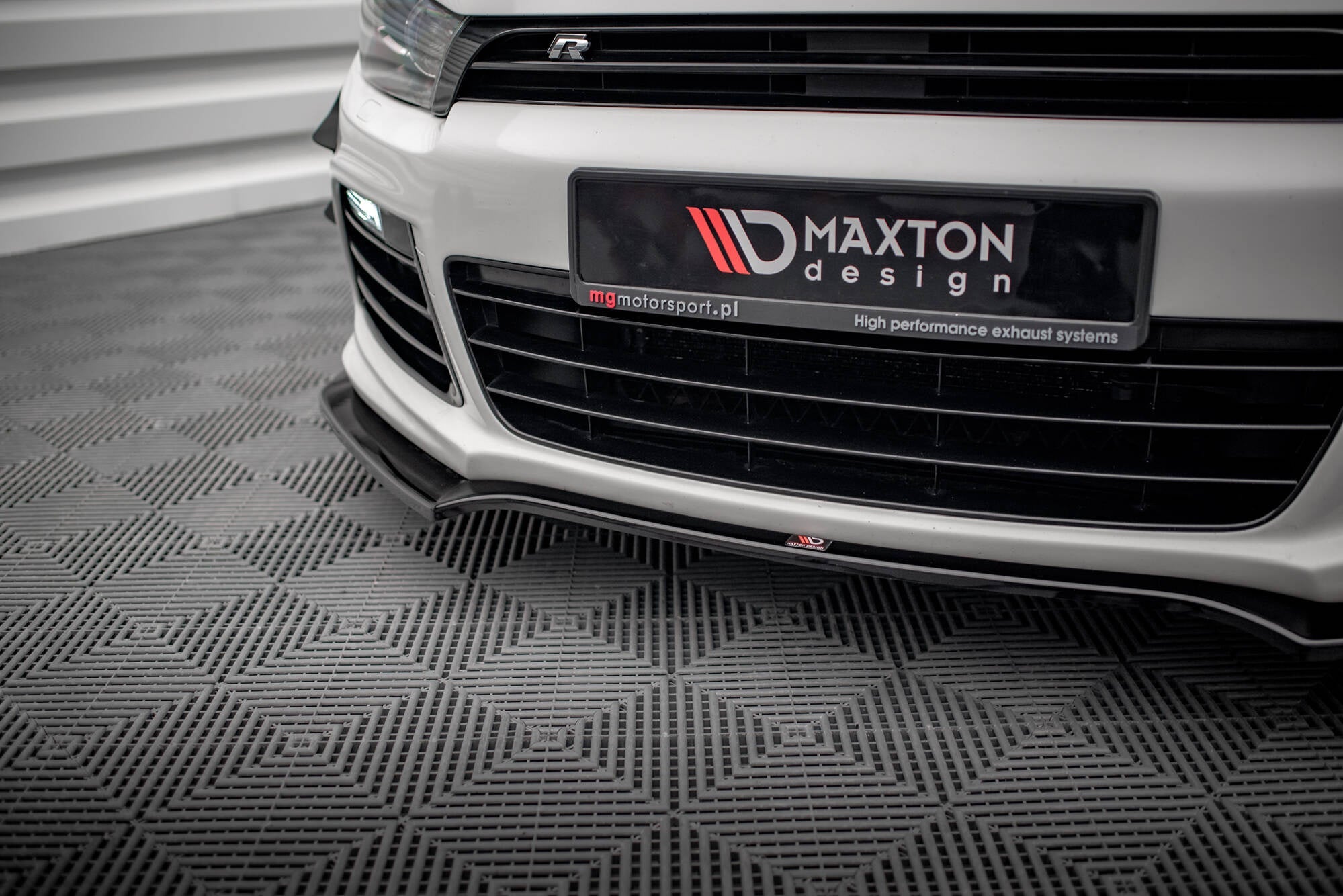 Prelungire splitter bara fata Volkswagen Scirocco R Mk3 2008-2014 v14 - Maxton Design