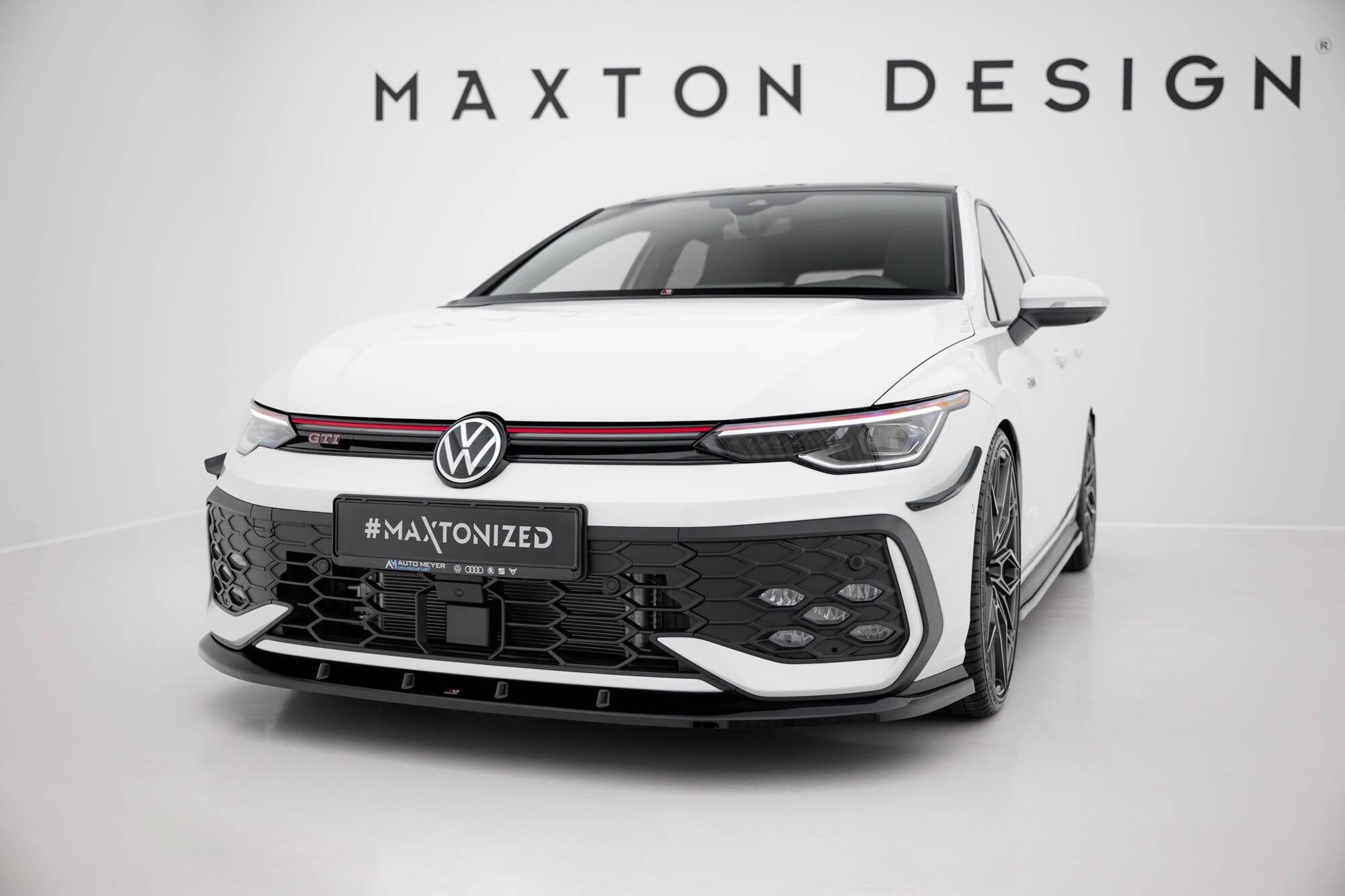 Prelungire splitter bara fata Volkswagen Golf GTI / GTE / R-Line Mk8 Facelift 2024- v38 - Maxton Design