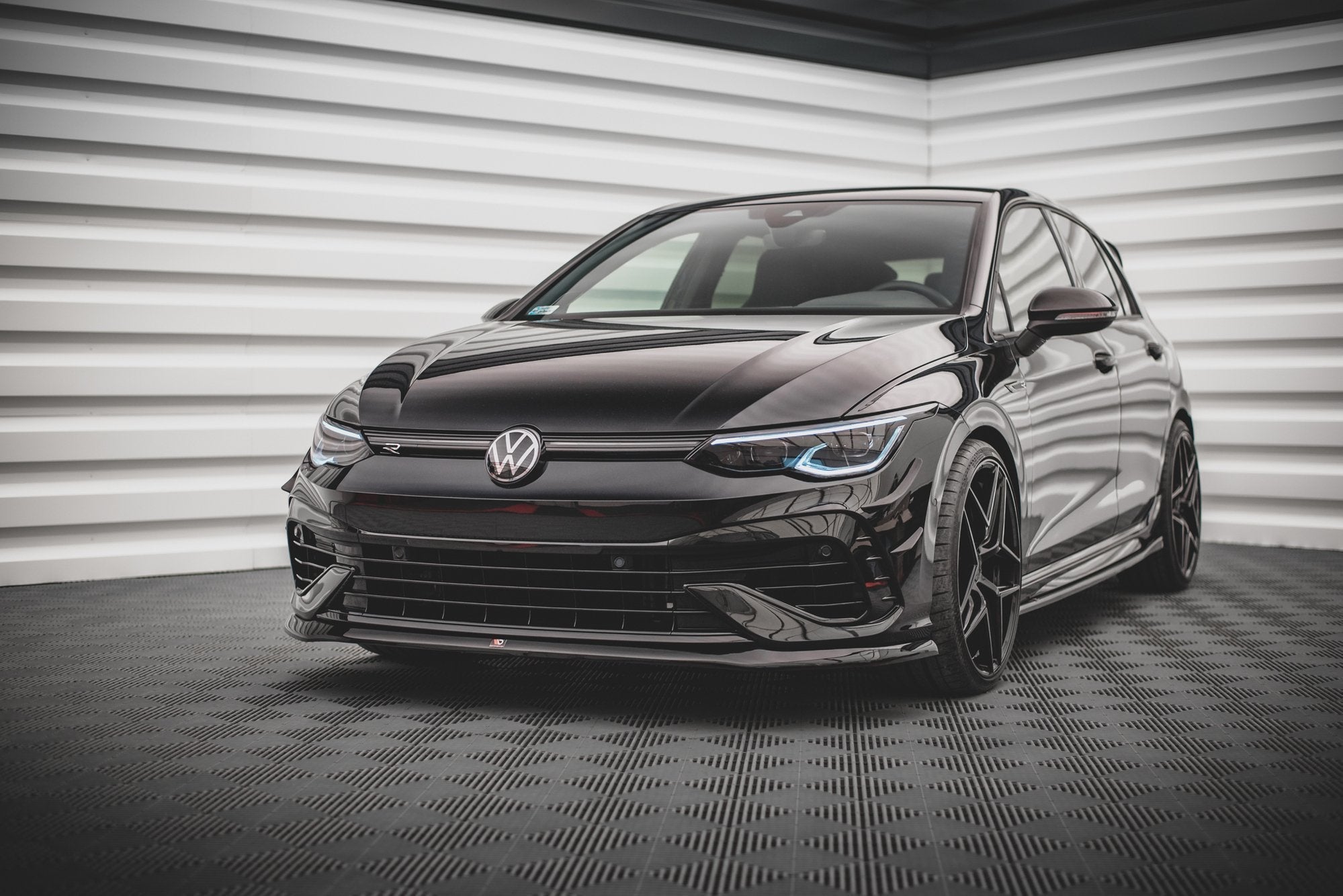 Prelungire splitter bara fata Volkswagen Golf R Mk8 2020- v23 - Maxton Design