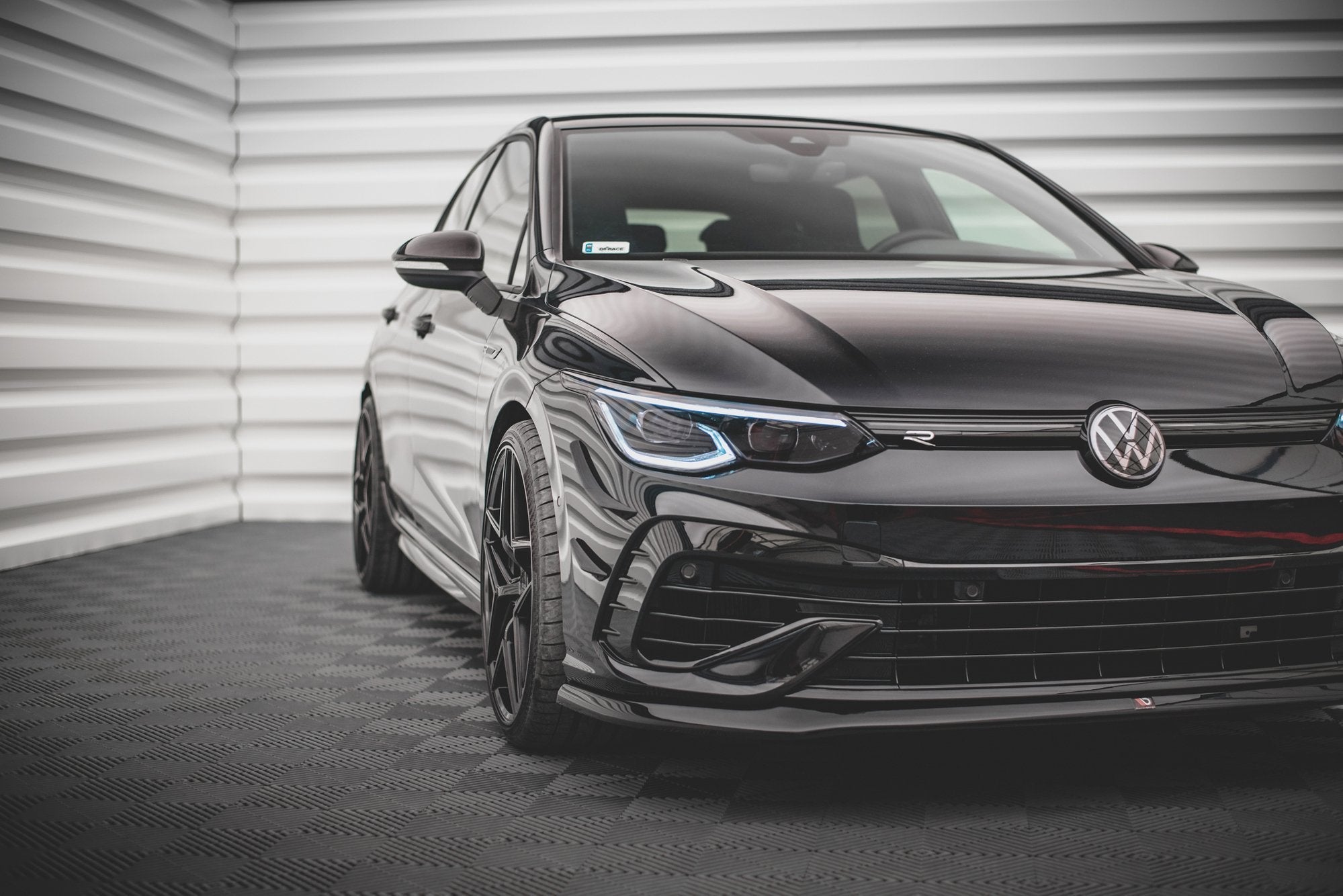 Prelungire splitter bara fata Volkswagen Golf R Mk8 2020- v23 - Maxton Design