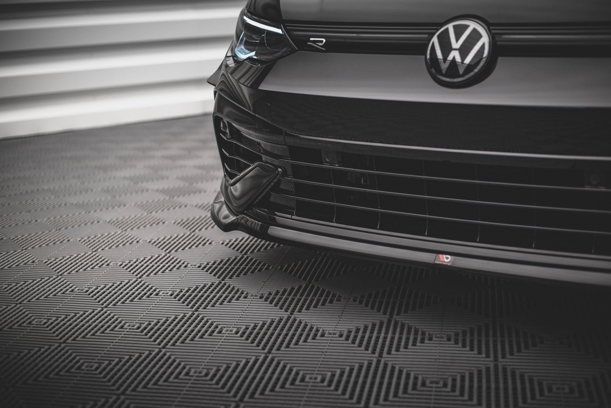 Prelungire splitter bara fata Volkswagen Golf R Mk8 2020- v24 - Maxton Design