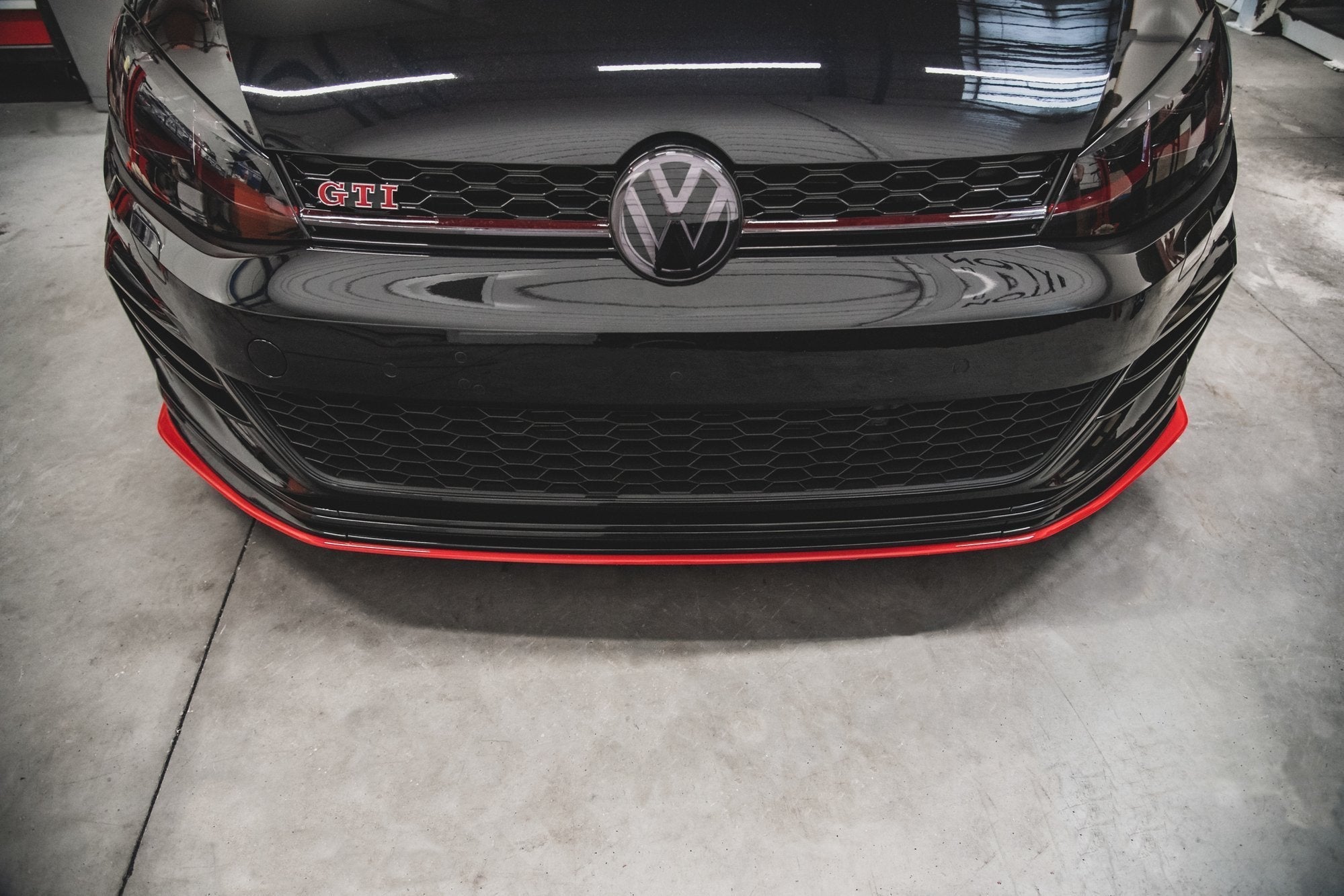 Prelungire splitter bara fata Volkswagen Golf 7 GTI TCR 2019 v1 - Maxton Design