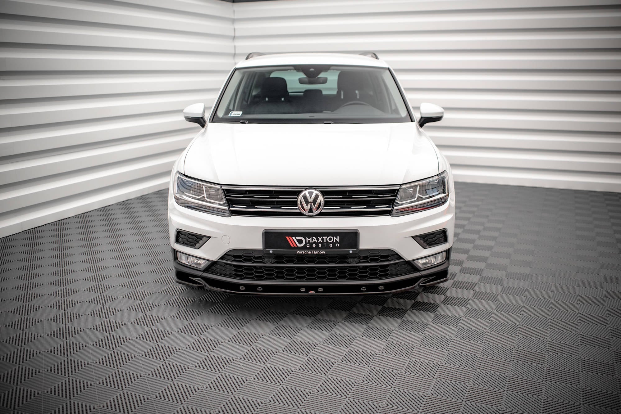 Prelungire splitter bara fata Volkswagen Tiguan Mk2 2015-2020 v5 - Maxton Design