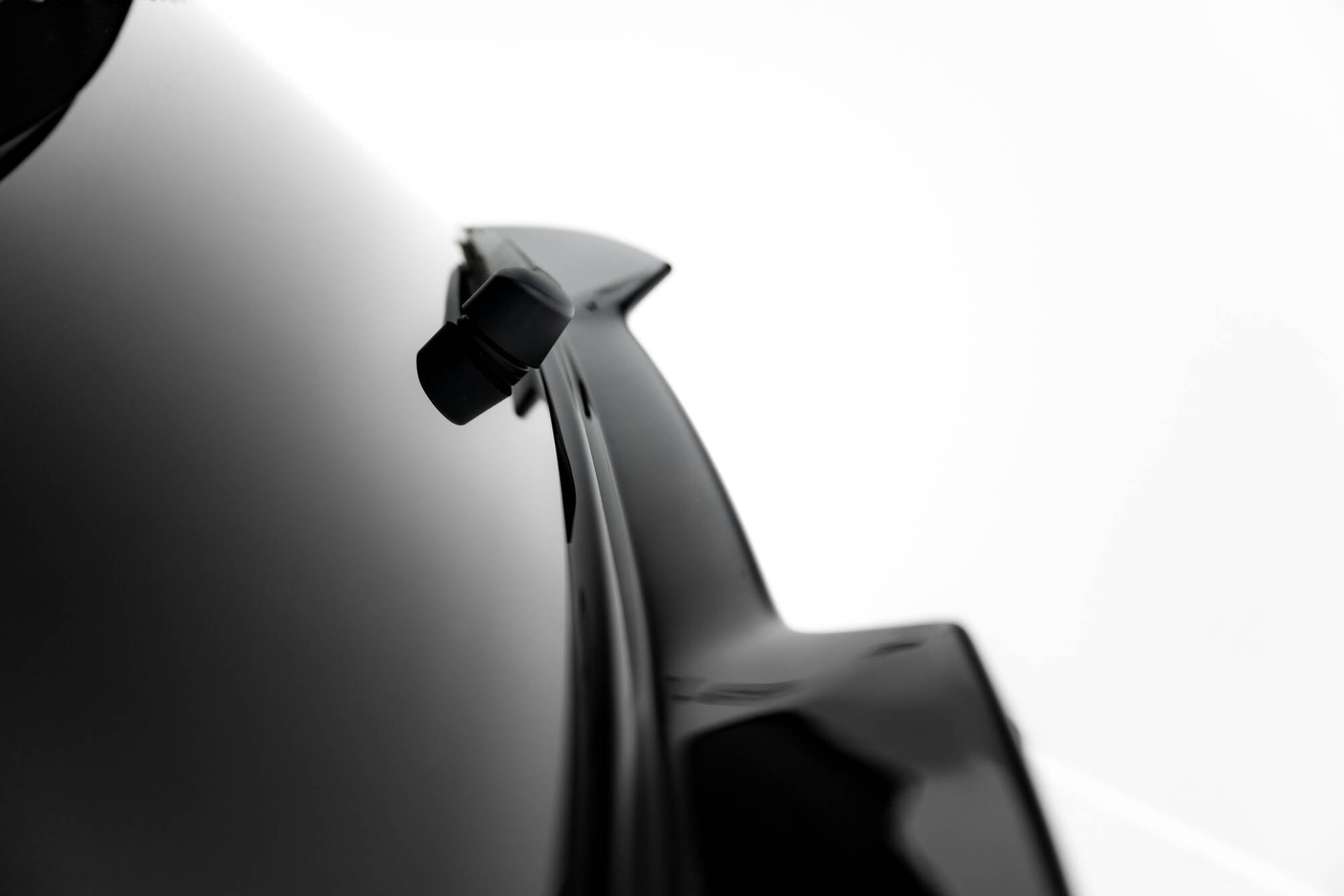 Eleron spoiler cap Volkswagen Golf GTI / GTI Clubsport / R / R-Line / GTE / GTD Mk8 / Mk8 Facelift 2019- v11 - Maxton Design