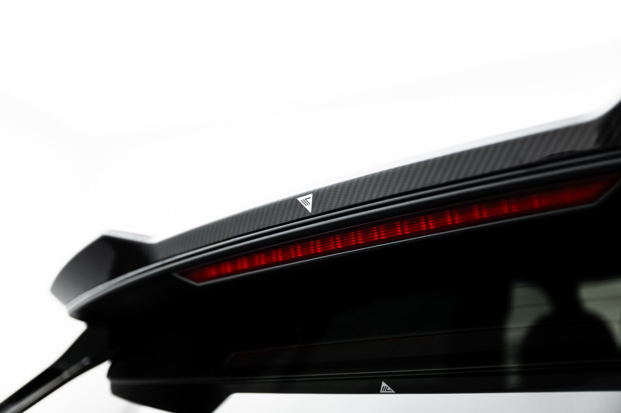 Eleron spoiler cap Audi SQ8 / Q8 S-Line Mk1 Facelift 2023- v10 - Maxton Design