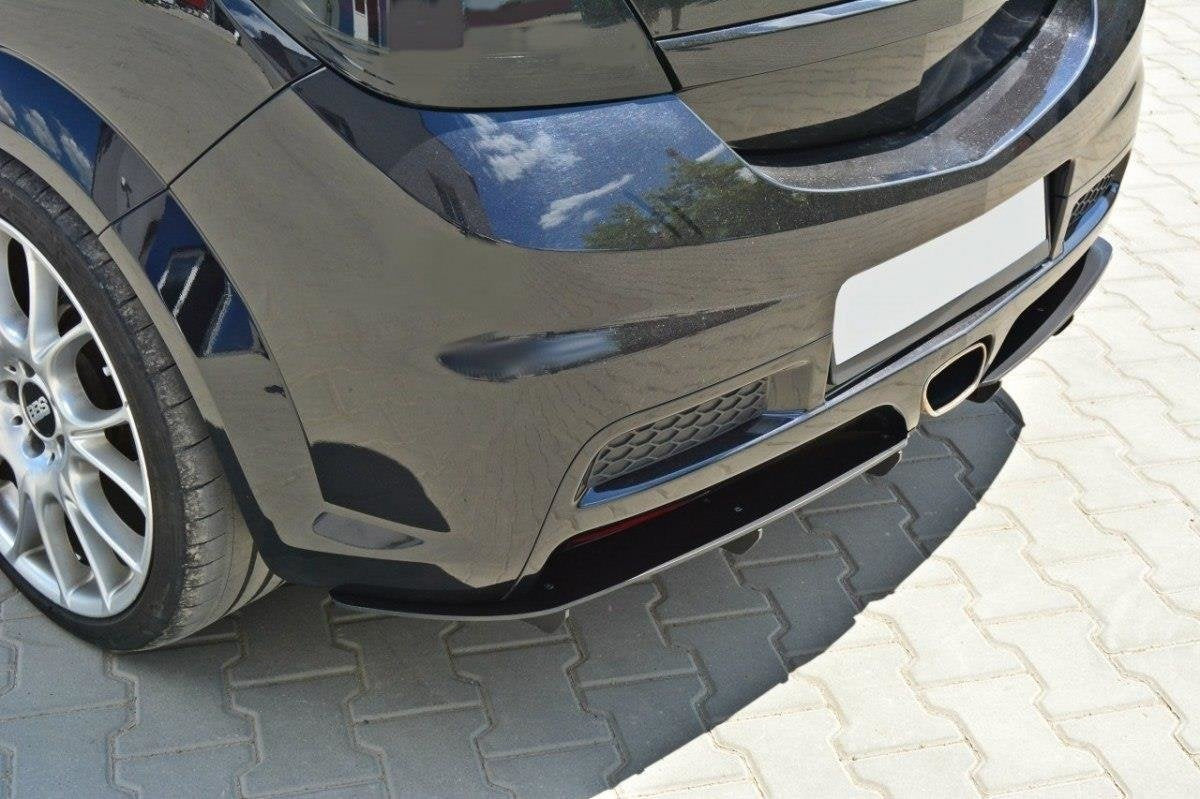 Prelungire difuzor bara spate Opel Astra H OPC / VXR 2005-2010 v2 - Maxton Design