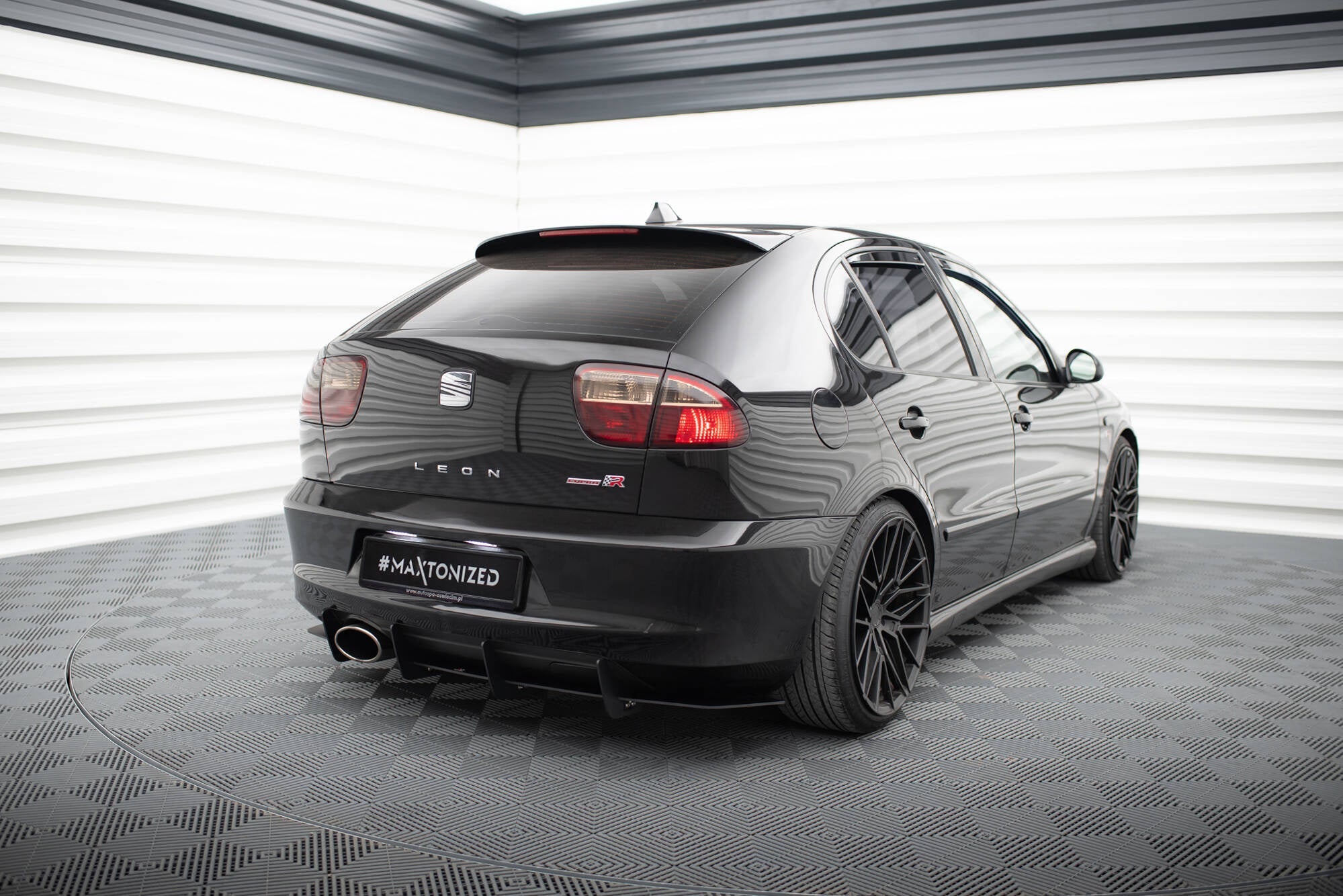 Prelungire difuzor bara spate Seat Leon Mk1 Cupra 2002-2005 v1 - Maxton Design