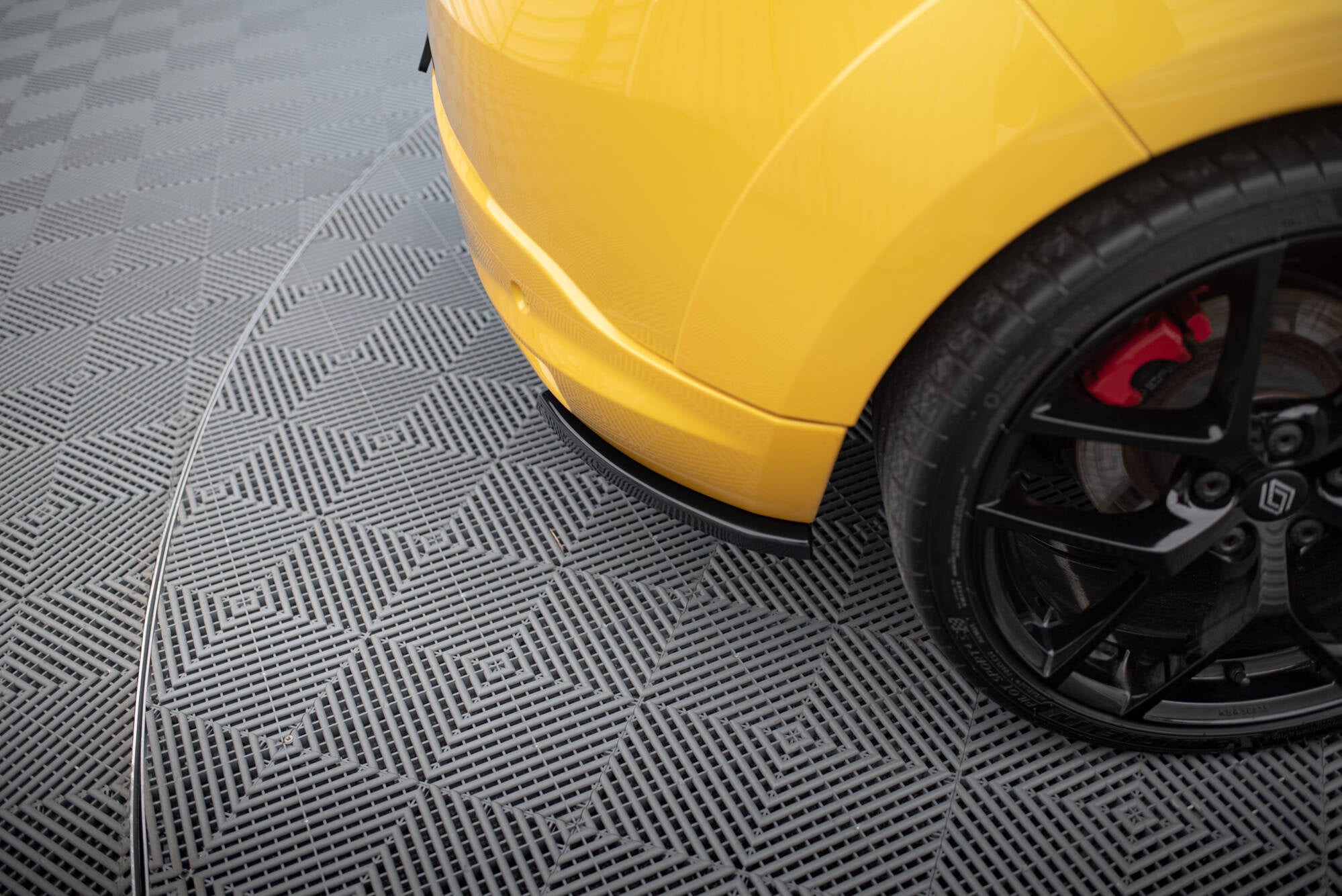 Prelungire splitter bara spate Renault Megane Mk3 RS 2010-2015 v2 - Maxton Design
